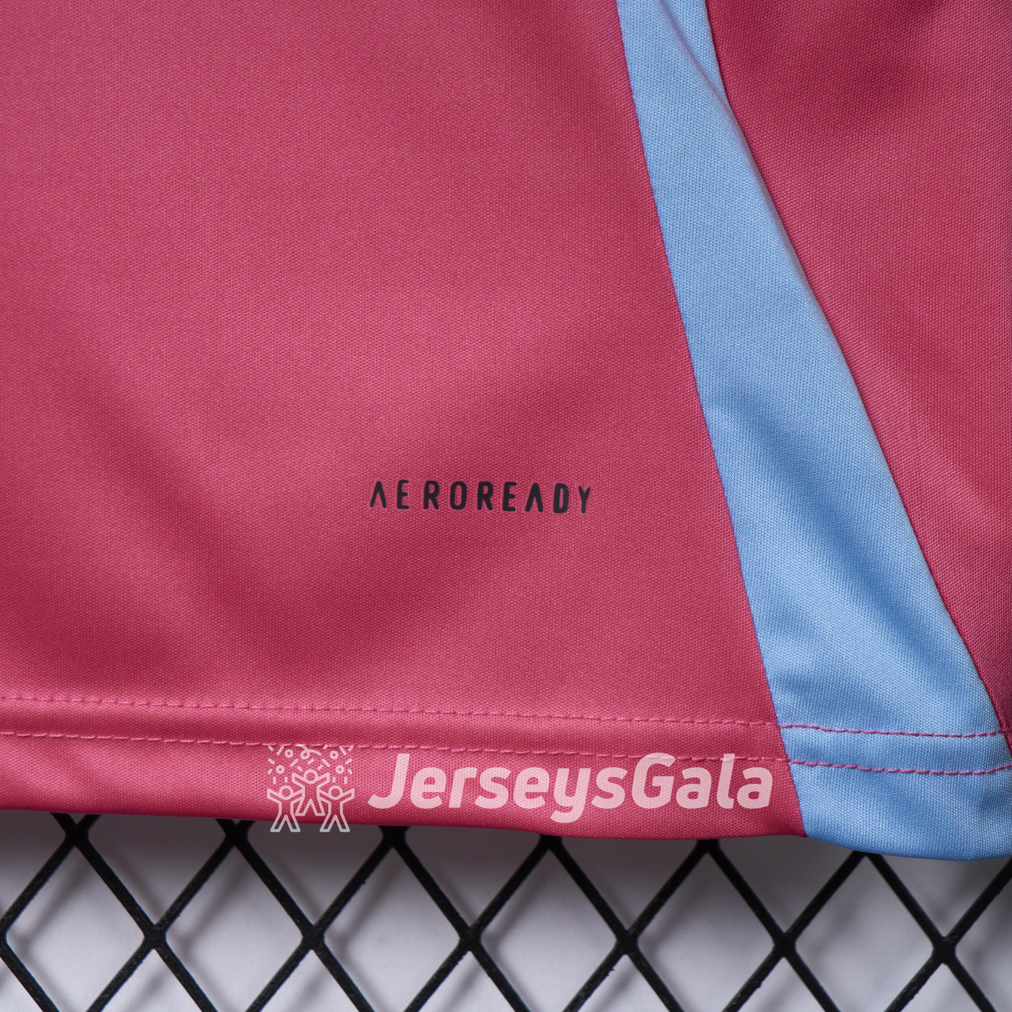 Schalke 04 24-25 GK Pink October Jersey - Fans Version - ReplicasJersey