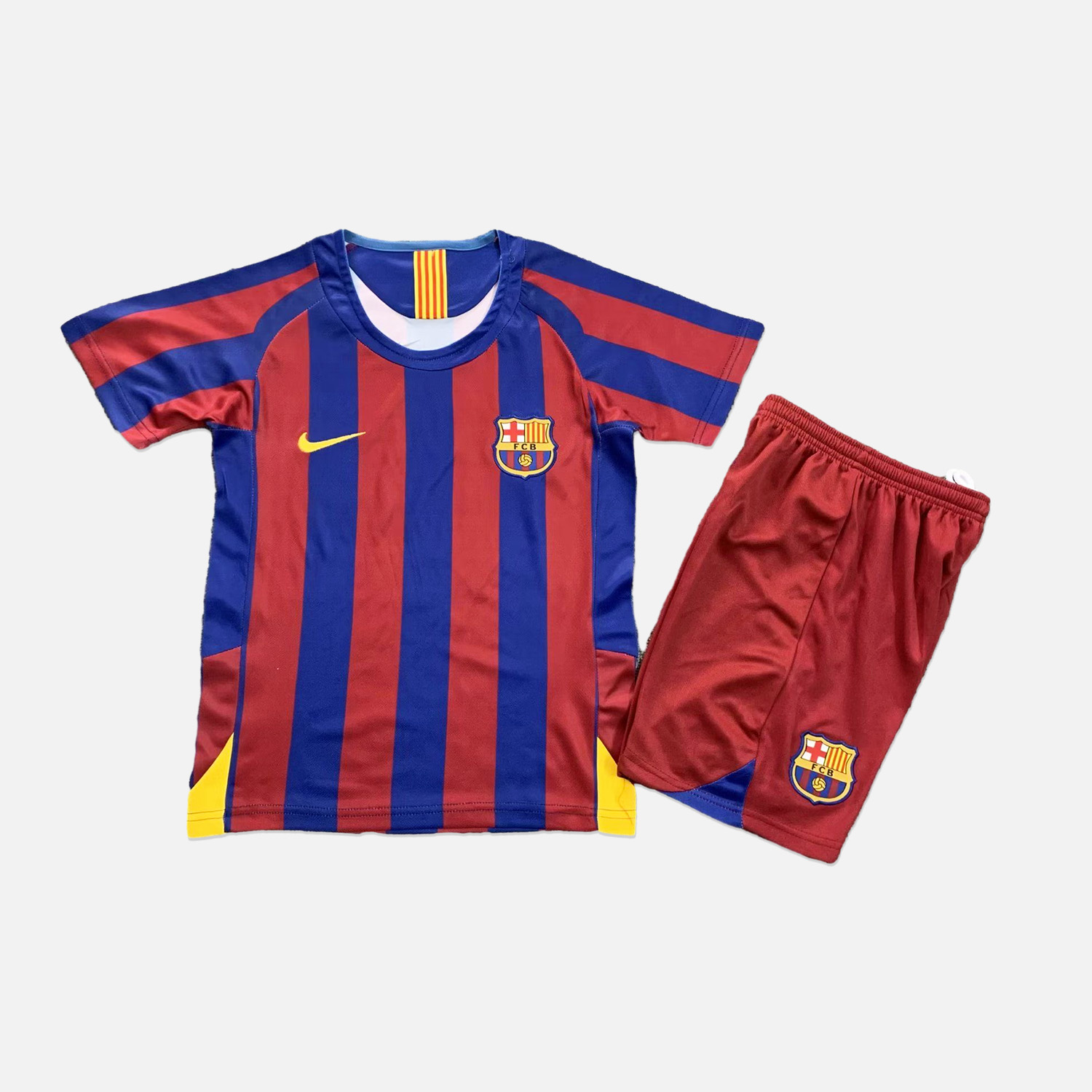Retro B.A.R.S.A 2005-06 Home Stadium Kids Kit - ReplicasJersey