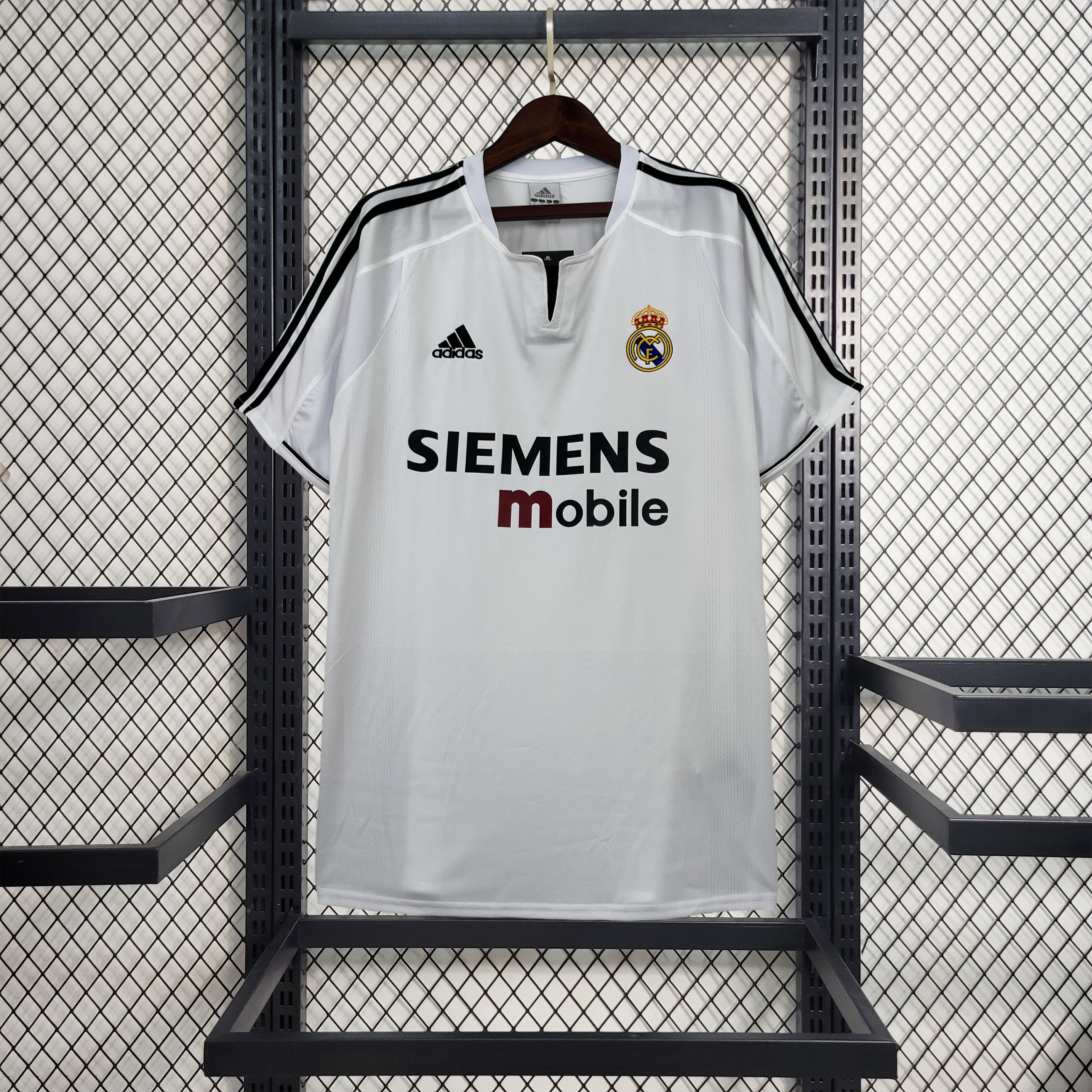 Retro Real Madrid 03-04 Home Stadium Jersey - ReplicasJersey