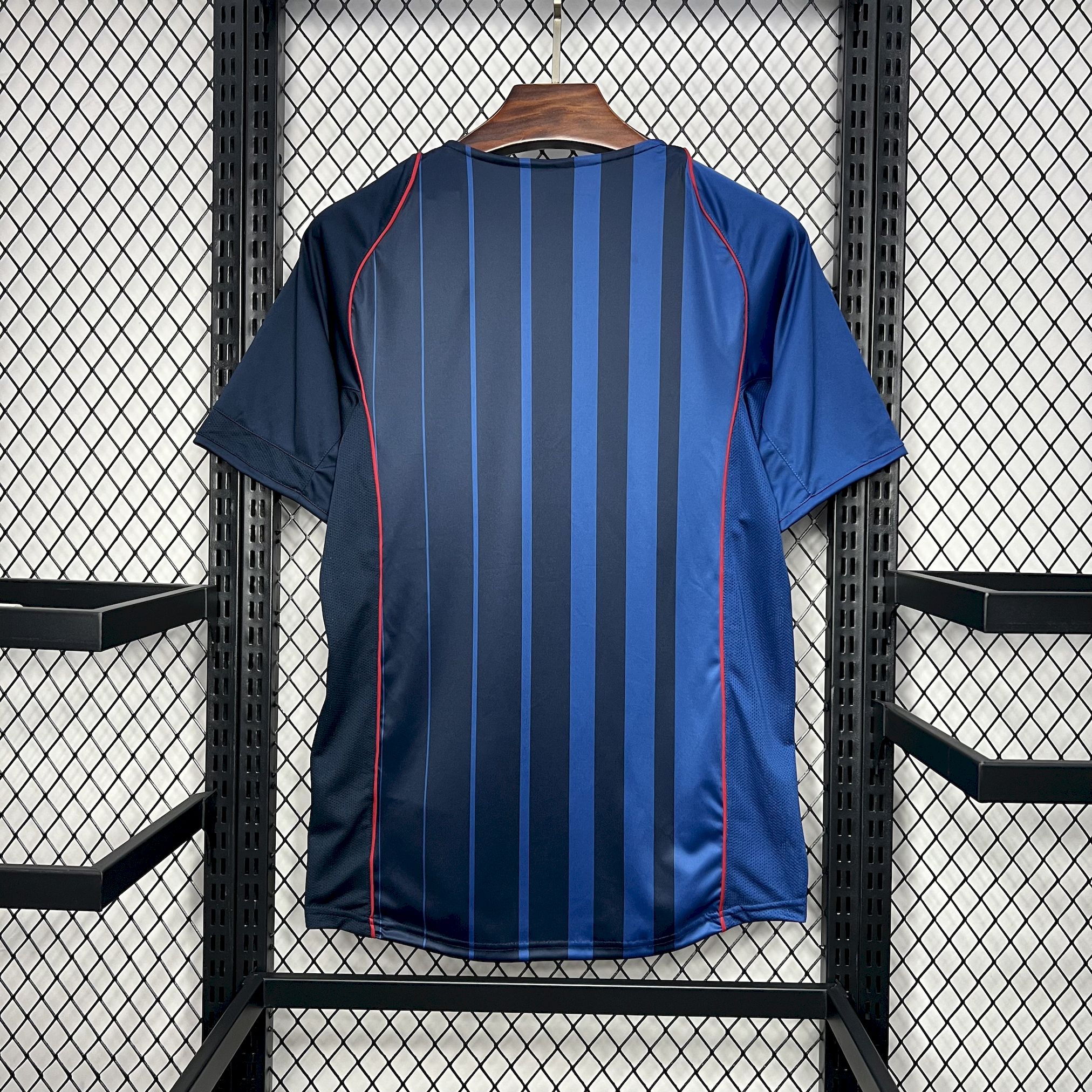 B.A.R.S.A Retro 04-05 Away Jersey - ReplicasJersey