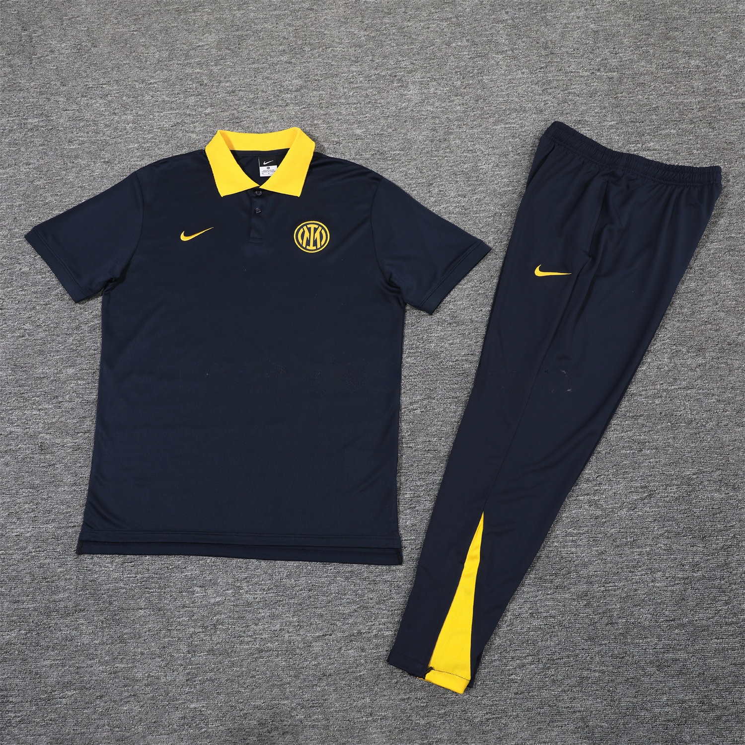 Inter Milan 25-26 POLO Short-Sleeve Training Set - Black Top and Pants - ReplicasJersey