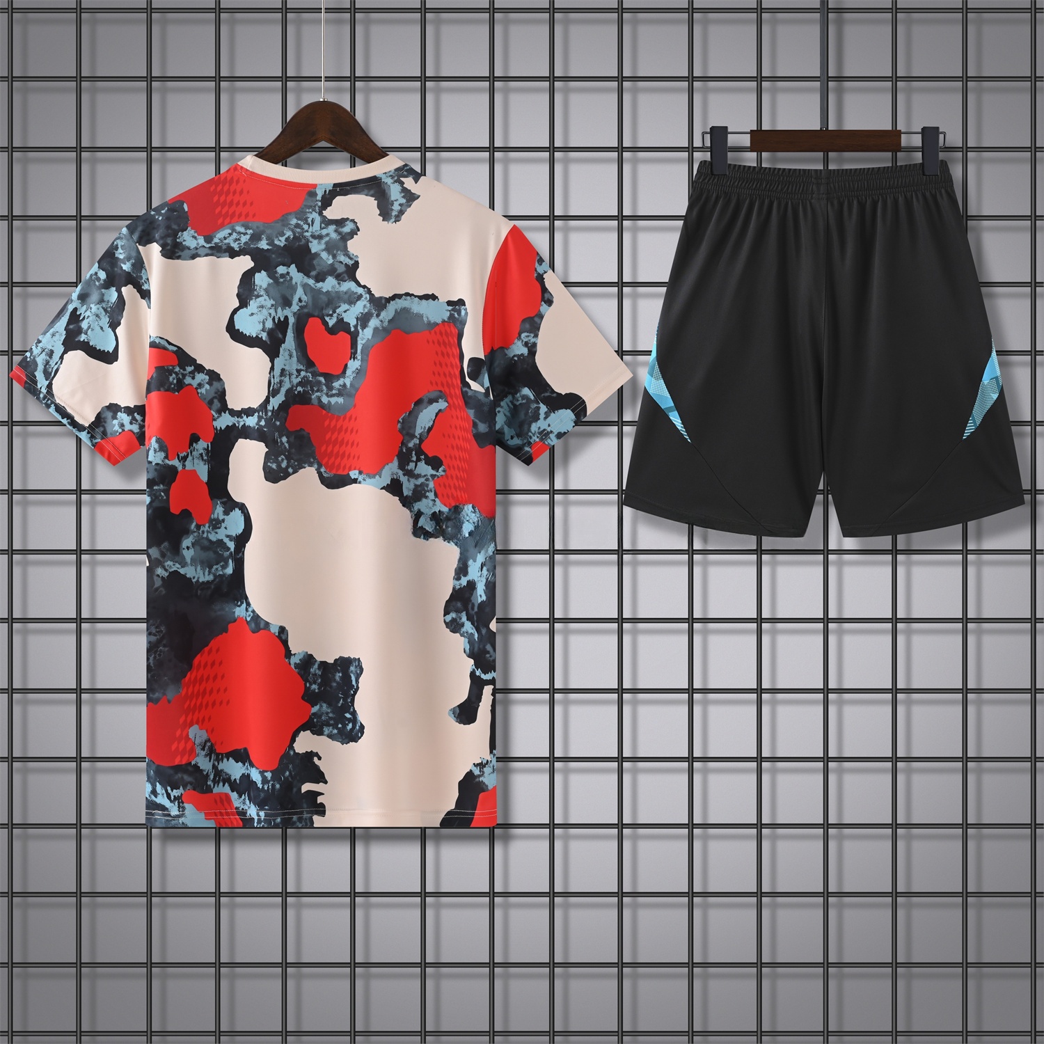 Bayern Munich 24-25 Pre-Match Short-Sleeve Training Set - CamouflageTop & Black Shorts - ReplicasJersey