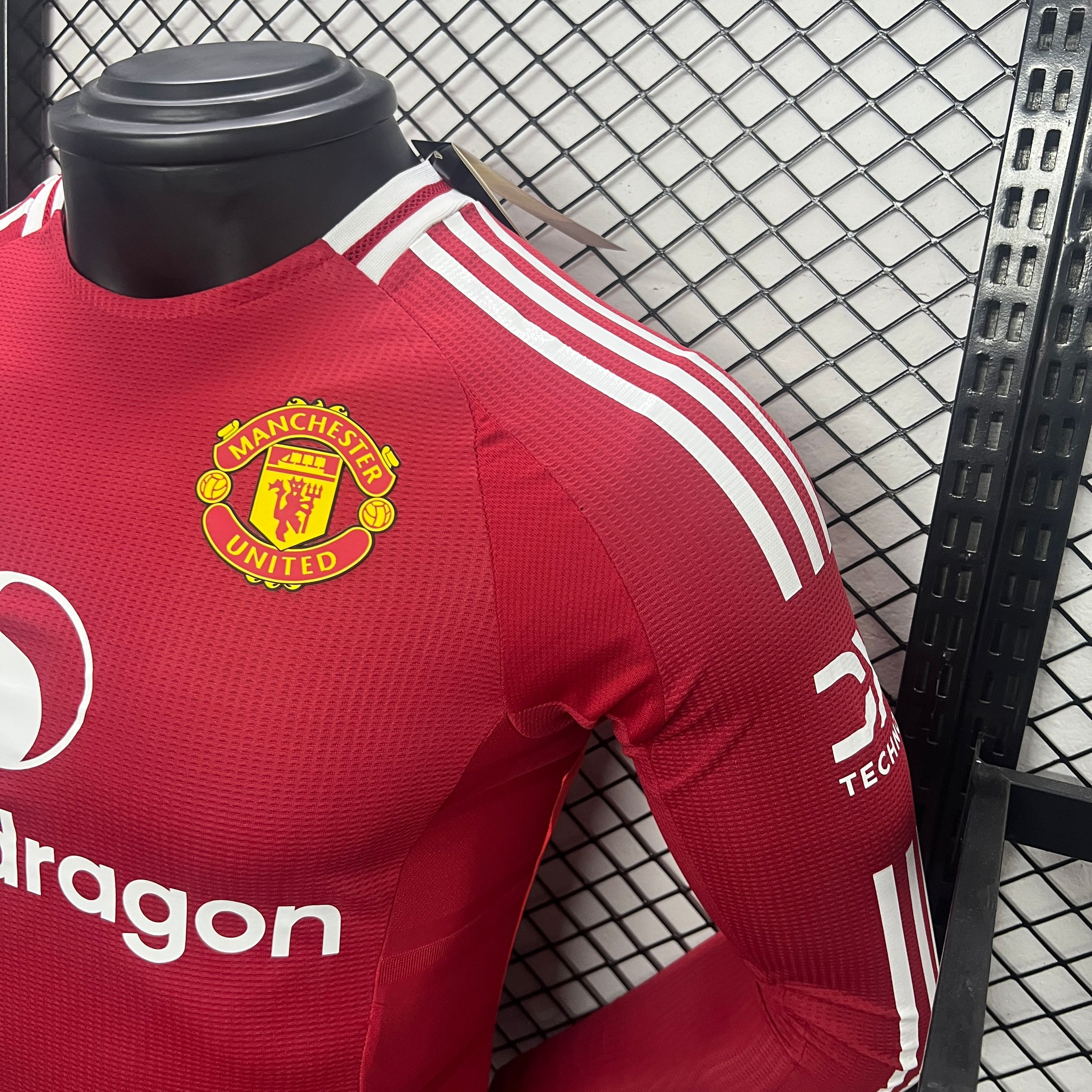 Manchester United 24-25 Home Long Sleeve Jersey - Player Version - ReplicasJersey