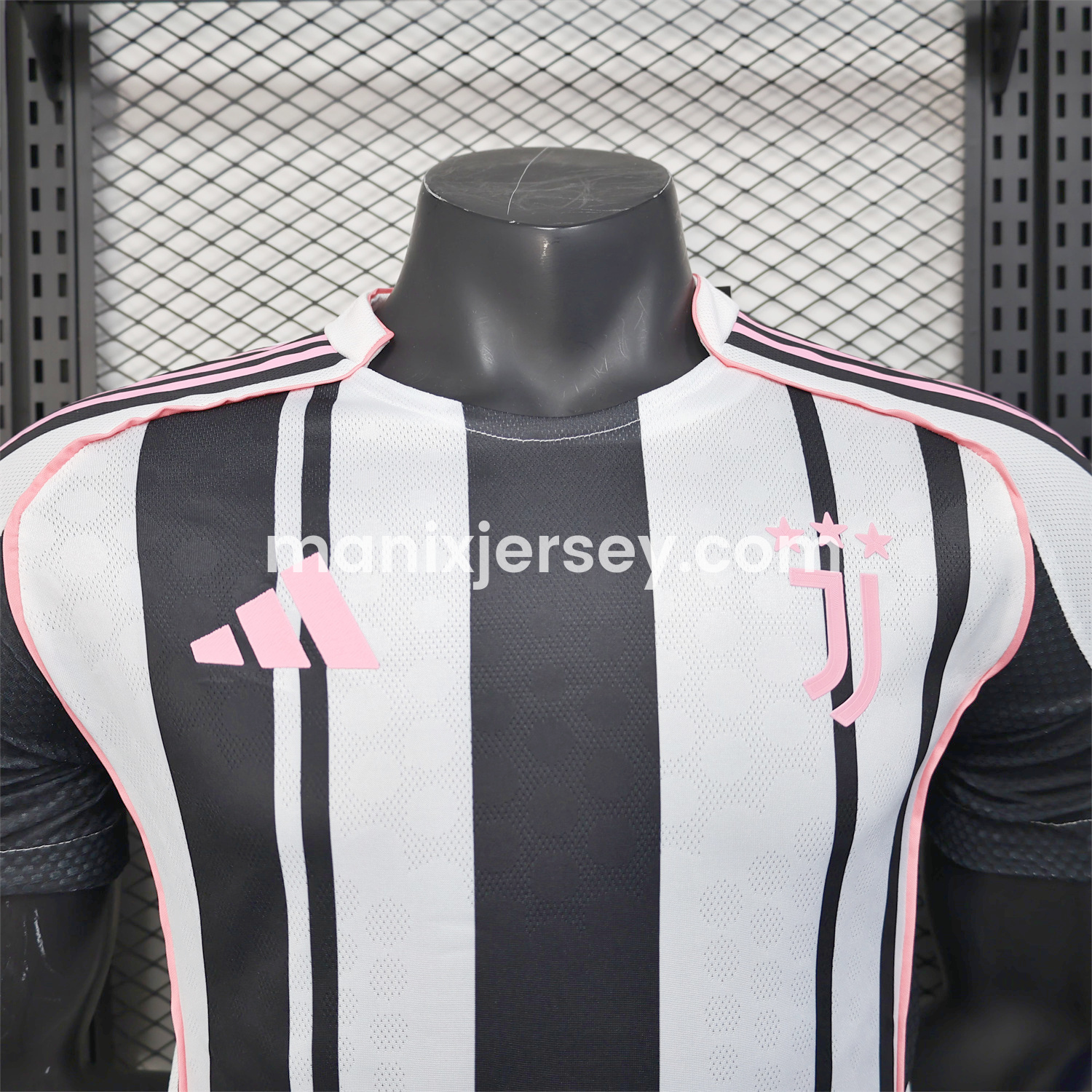 Juventus 25-26 Home Jersey - Player Version - ReplicasJersey