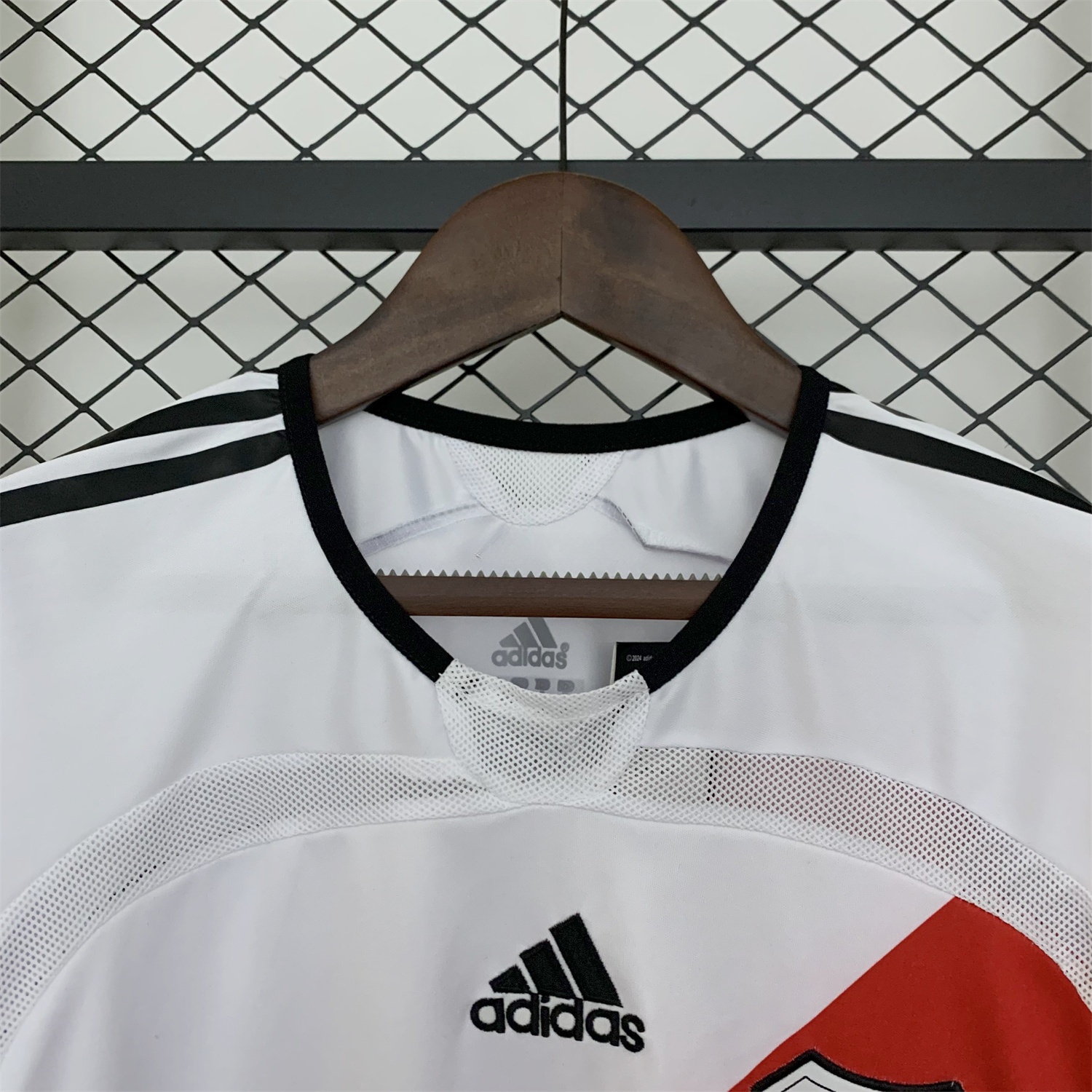 Retro River Plate 2006-07 Home Jersey - ReplicasJersey
