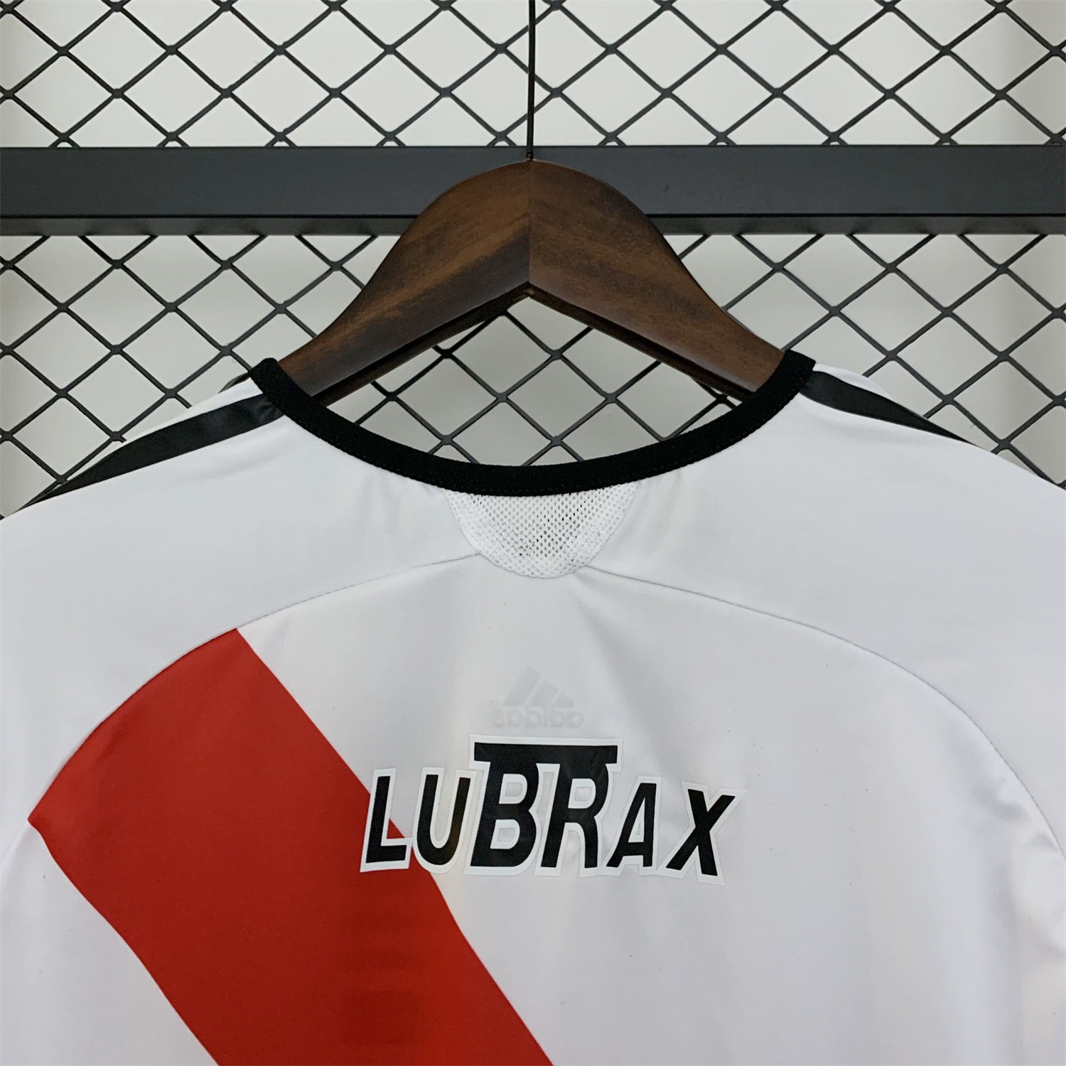 Retro River Plate 2006-07 Home Jersey - ReplicasJersey