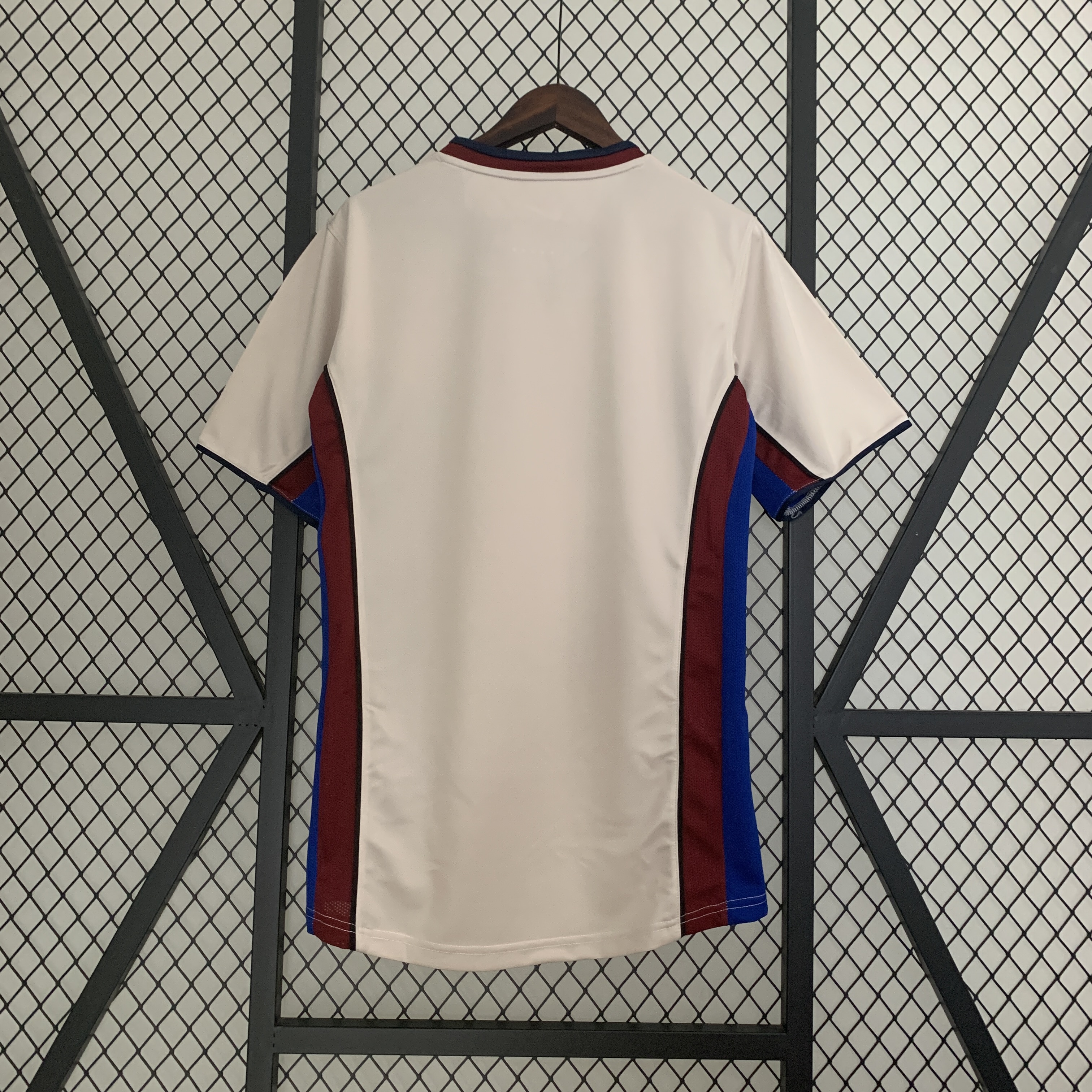 B.A.R.S.A Retro 98-99 Away Jersey - ReplicasJersey
