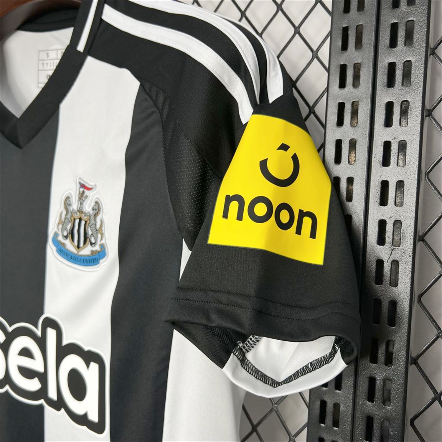 Newcastle United 2025 CARABAO CUP FINAL Home Jersey - Fans Version - ReplicasJersey