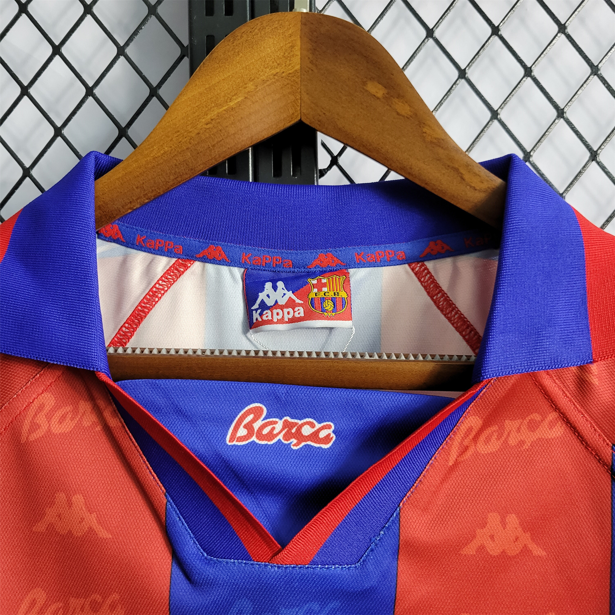 B.A.R.S.A Retro 96-97 Home Stadium Jersey - ReplicasJersey