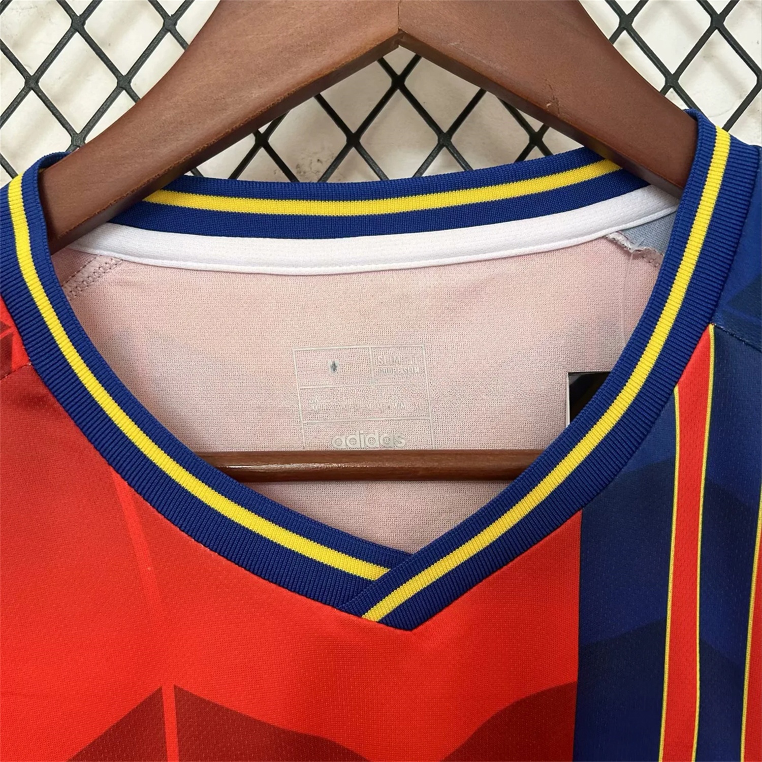 Spain 25-26 Red and Blue Throwback Style Jersey - Fans Version - ReplicasJersey
