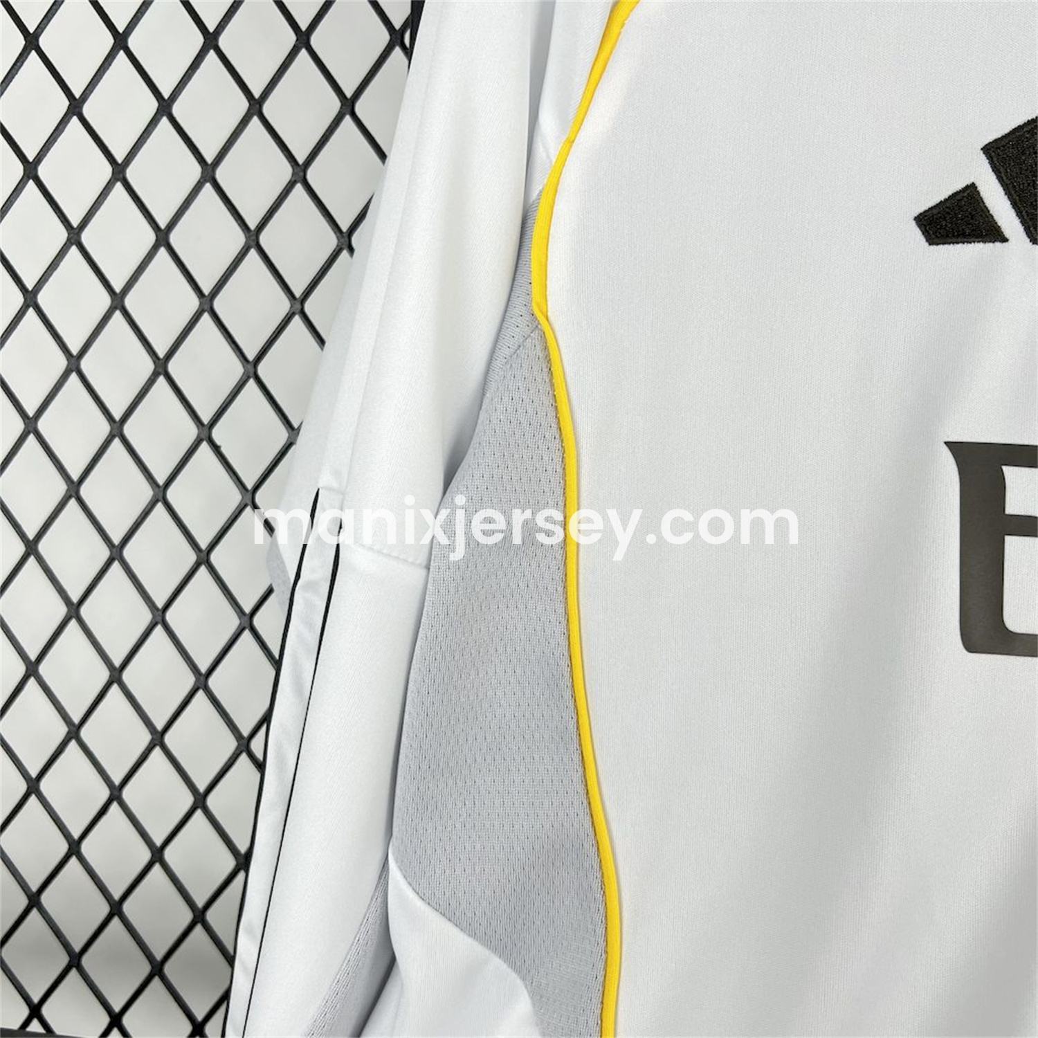 Real Madrid 25-26 Home Long Sleeves Jersey (Leaked Version) - Fans Version - ReplicasJersey
