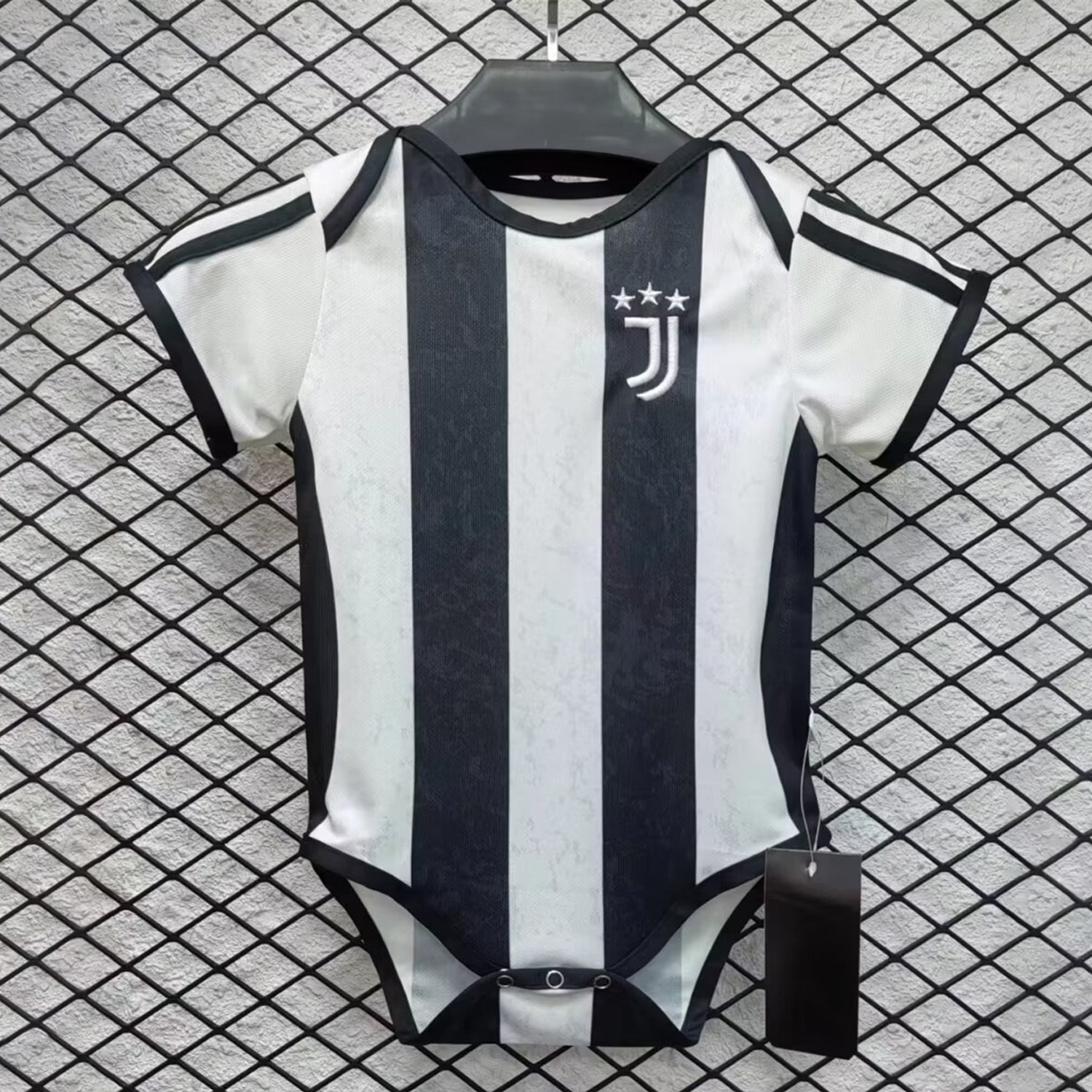 Juventus 24-25 Home Baby Crawling Suit - ReplicasJersey