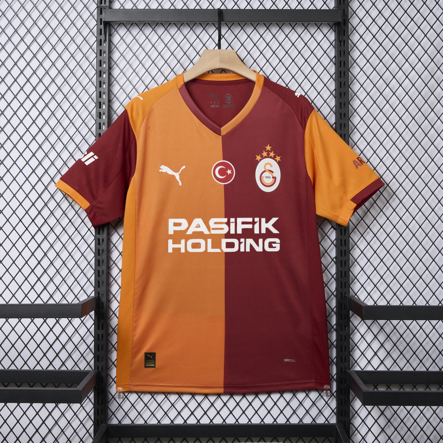 Galatasaray 25-26 Home Jersey with Five Stars - Fans Version - ReplicasJersey