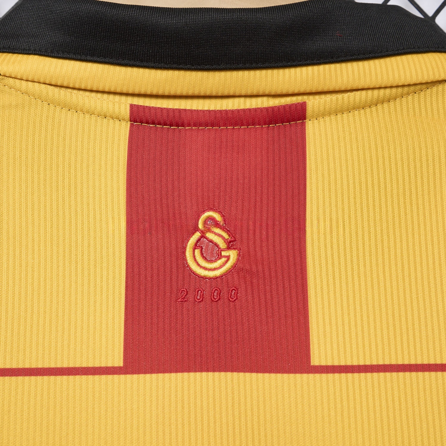 Retro Galatasaray 1999-00 Home Long Sleeves Jersey - ReplicasJersey