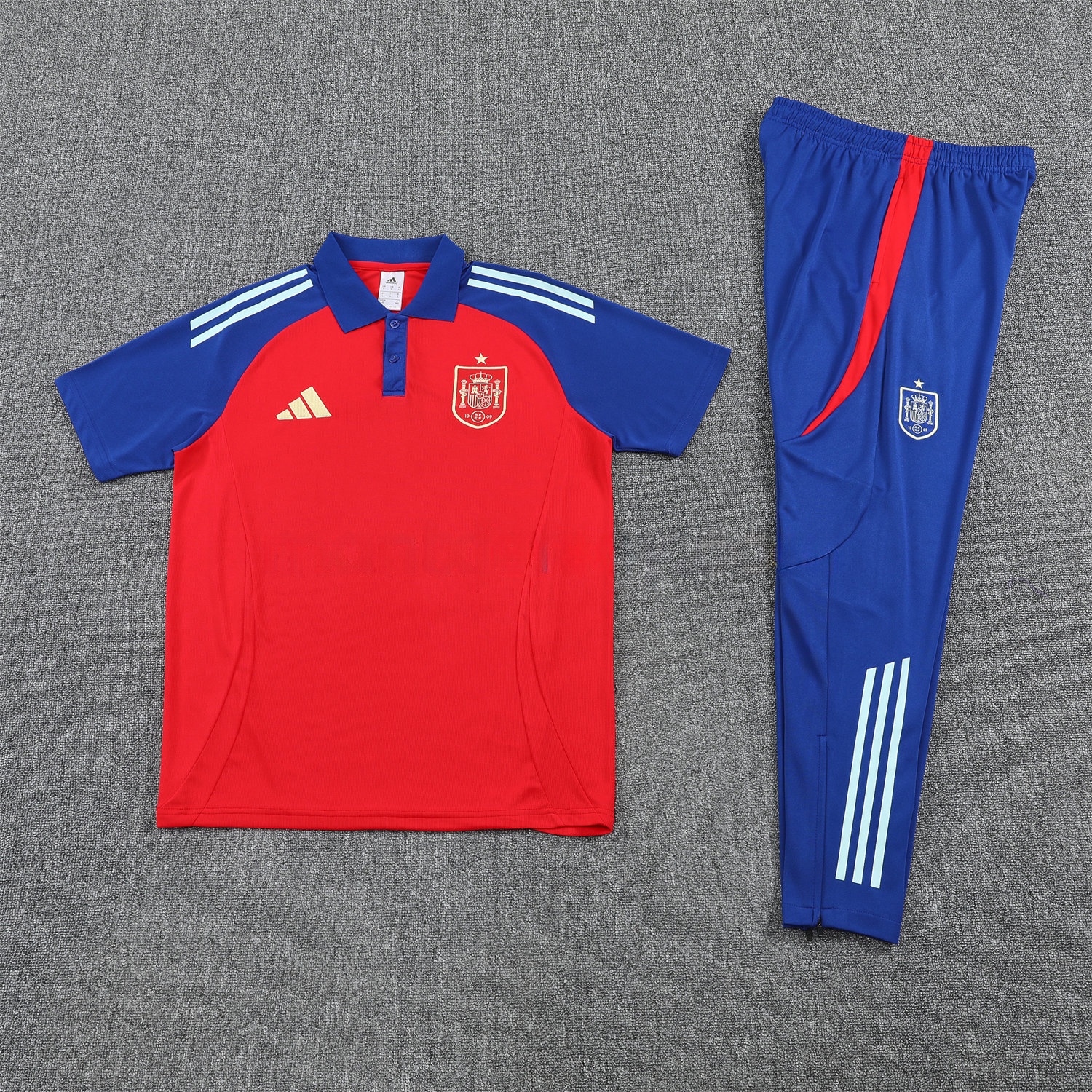 Spain 25-26 POLO Short-Sleeve Training Set - Red Top and Blue Pants - ReplicasJersey