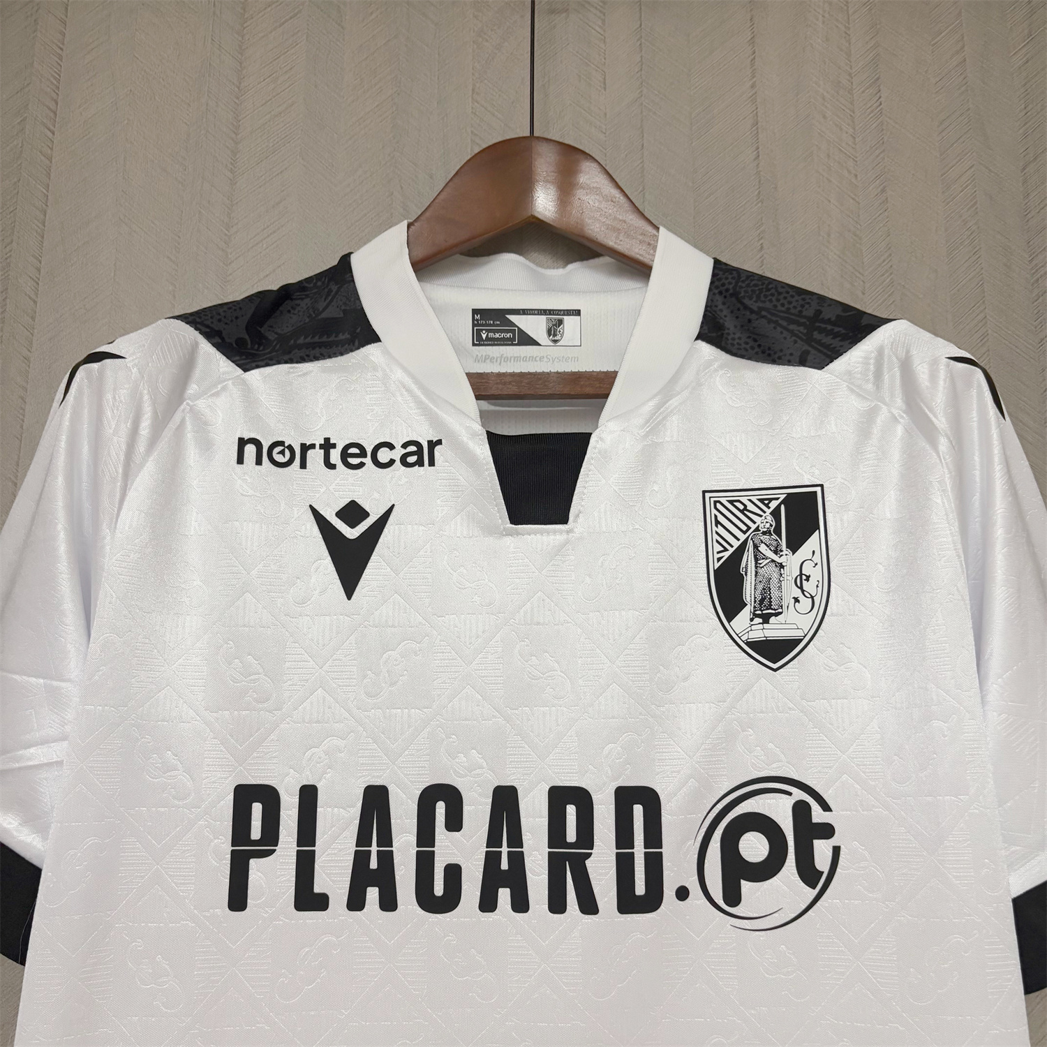 Guimaraes 25-26 Home Jersey - Fans Version - ReplicasJersey