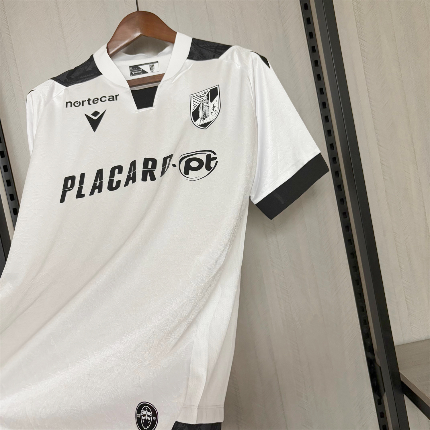 Guimaraes 25-26 Home Jersey - Fans Version - ReplicasJersey