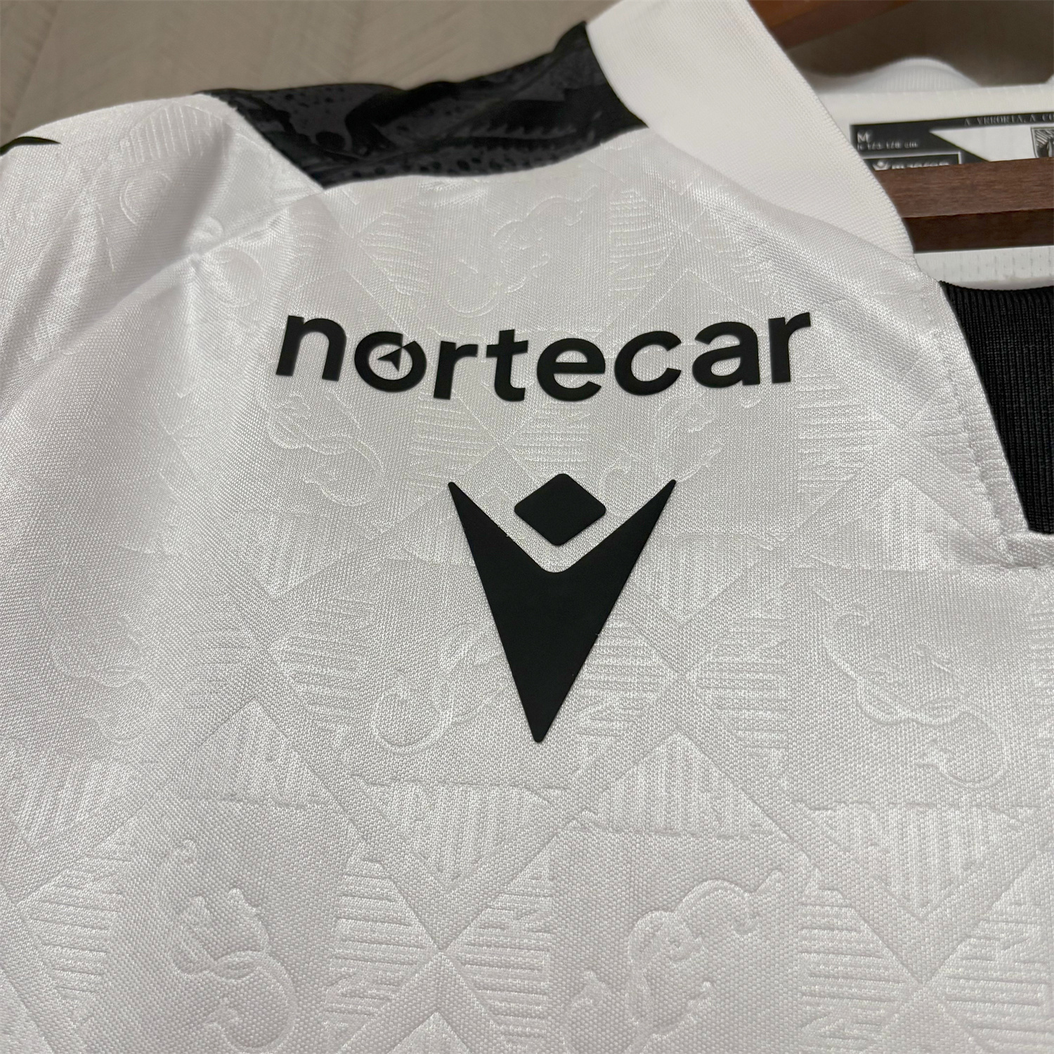 Guimaraes 25-26 Home Jersey - Fans Version - ReplicasJersey