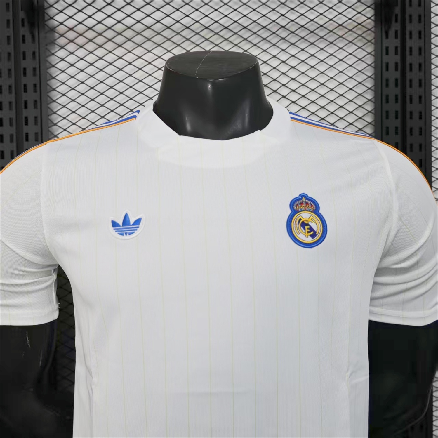Real Madrid 25-26 Trefoil Blue Lines White Travel Jersey - Player Version - ReplicasJersey