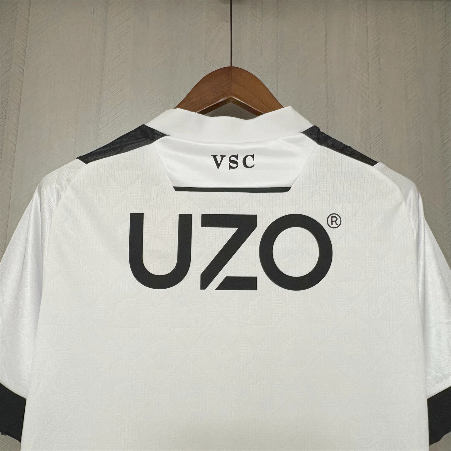 Guimaraes 25-26 Home Jersey - Fans Version - ReplicasJersey