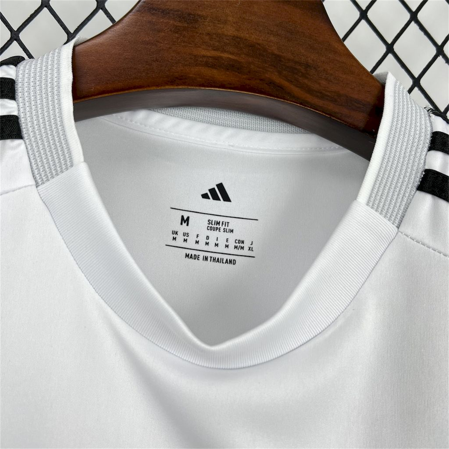 Real Madrid 25-26 Home Vest - Fans Version - ReplicasJersey