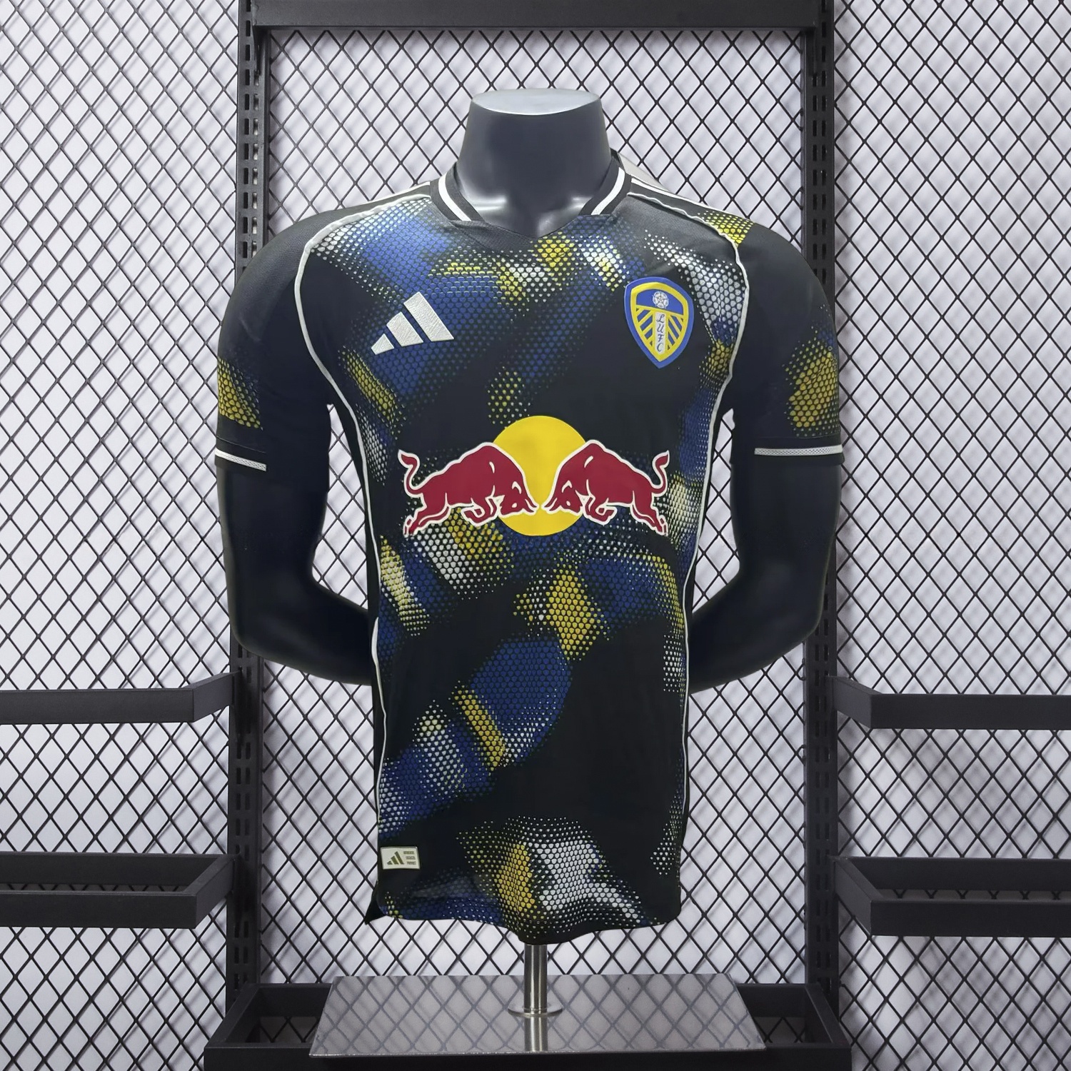 Leeds United 25-26 Third Black Jersey - Player Version - ReplicasJersey