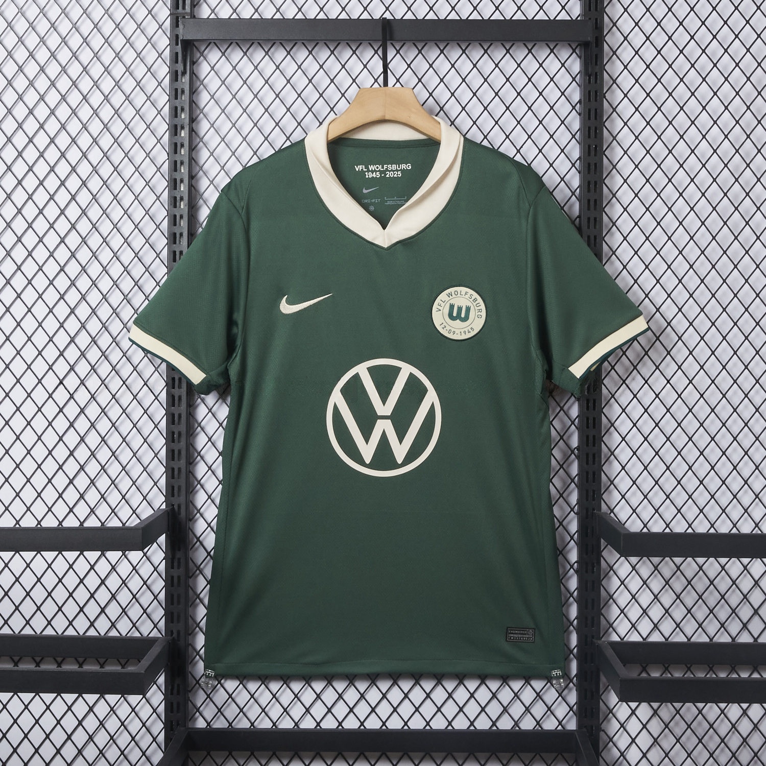 Wolfsburg 25-26 80th Anniversary Special Jersey - Fans Version - ReplicasJersey
