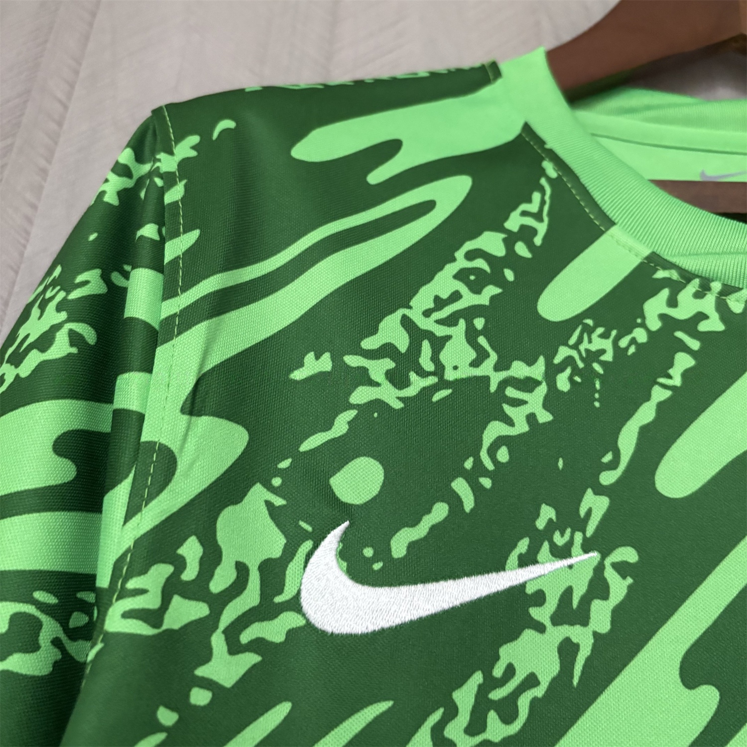 Sporting CP 25-26 Green Goalkeeper Jersey - Fans Version - ReplicasJersey