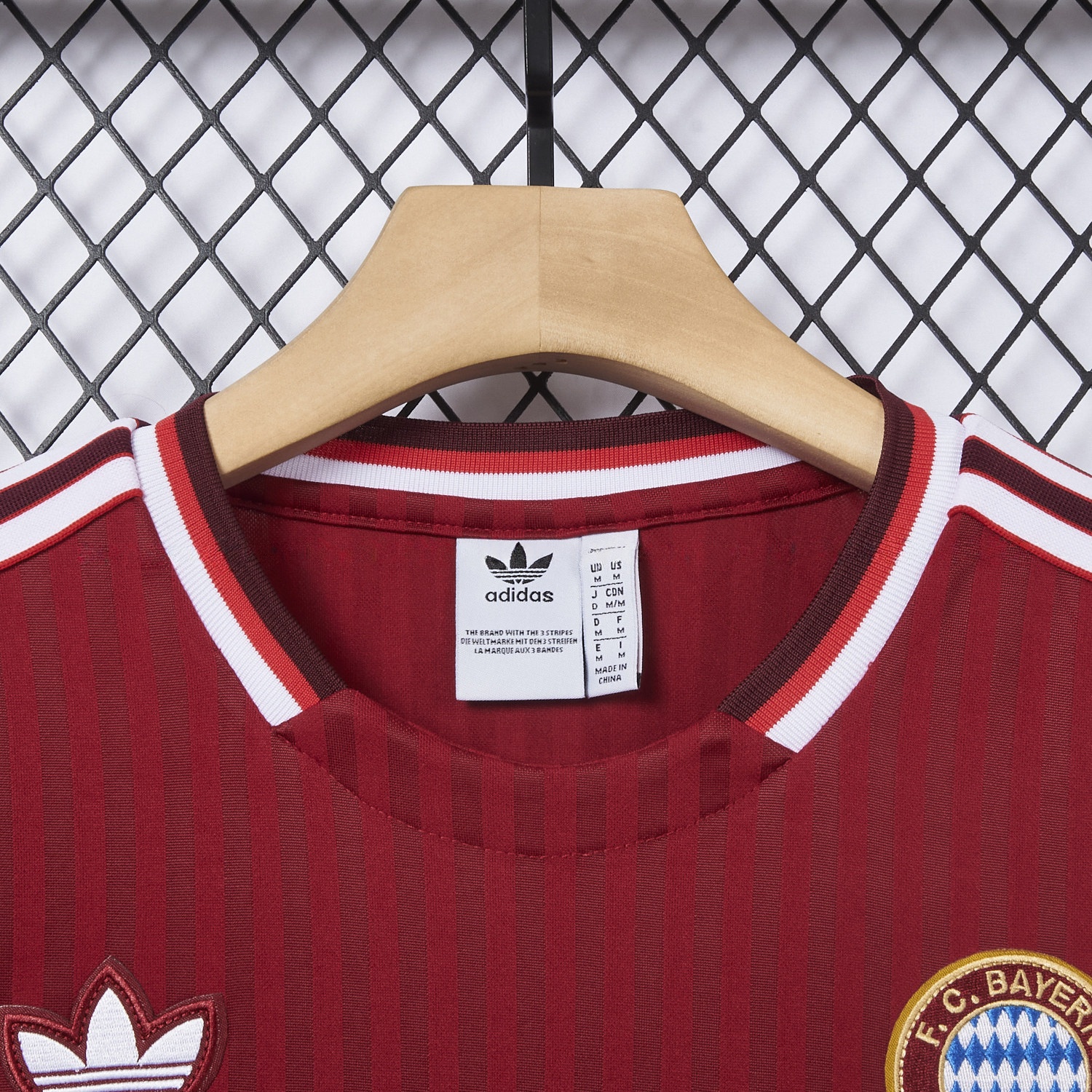 Bayern Munich 25-26 Trefoil Wine Red Travel Jersey - Fans Version - ReplicasJersey