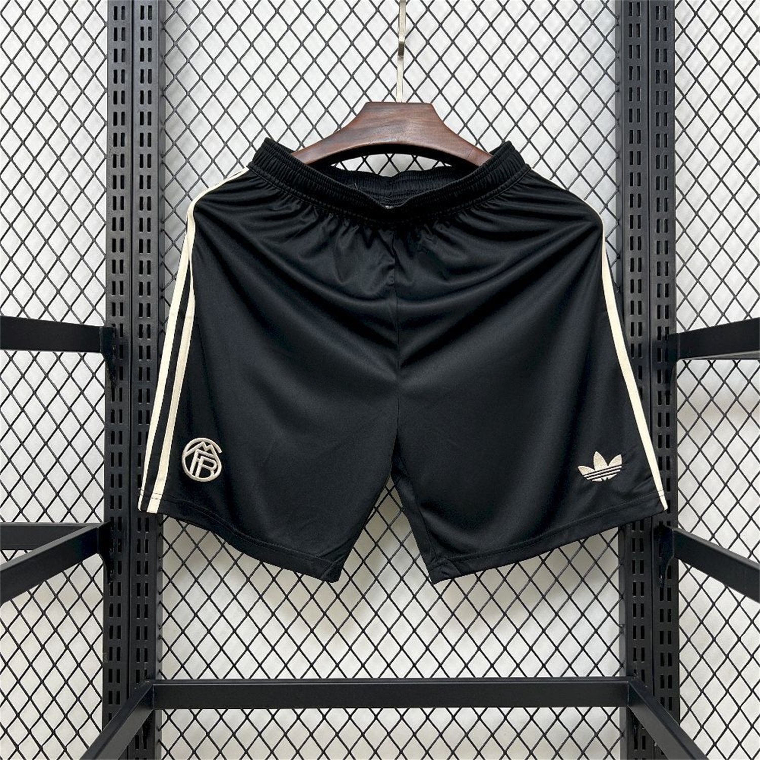 Bayern Munich 25-26 Third Black Shorts - Fans Version - ReplicasJersey