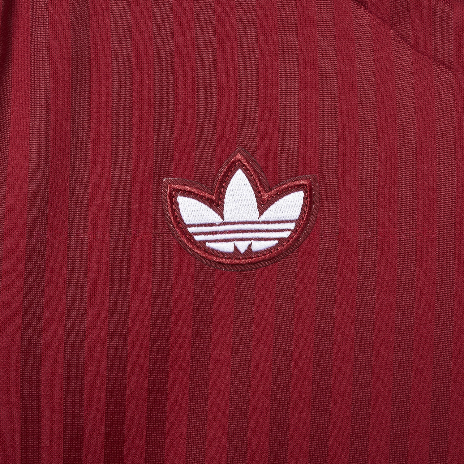 Bayern Munich 25-26 Trefoil Wine Red Travel Jersey - Fans Version - ReplicasJersey
