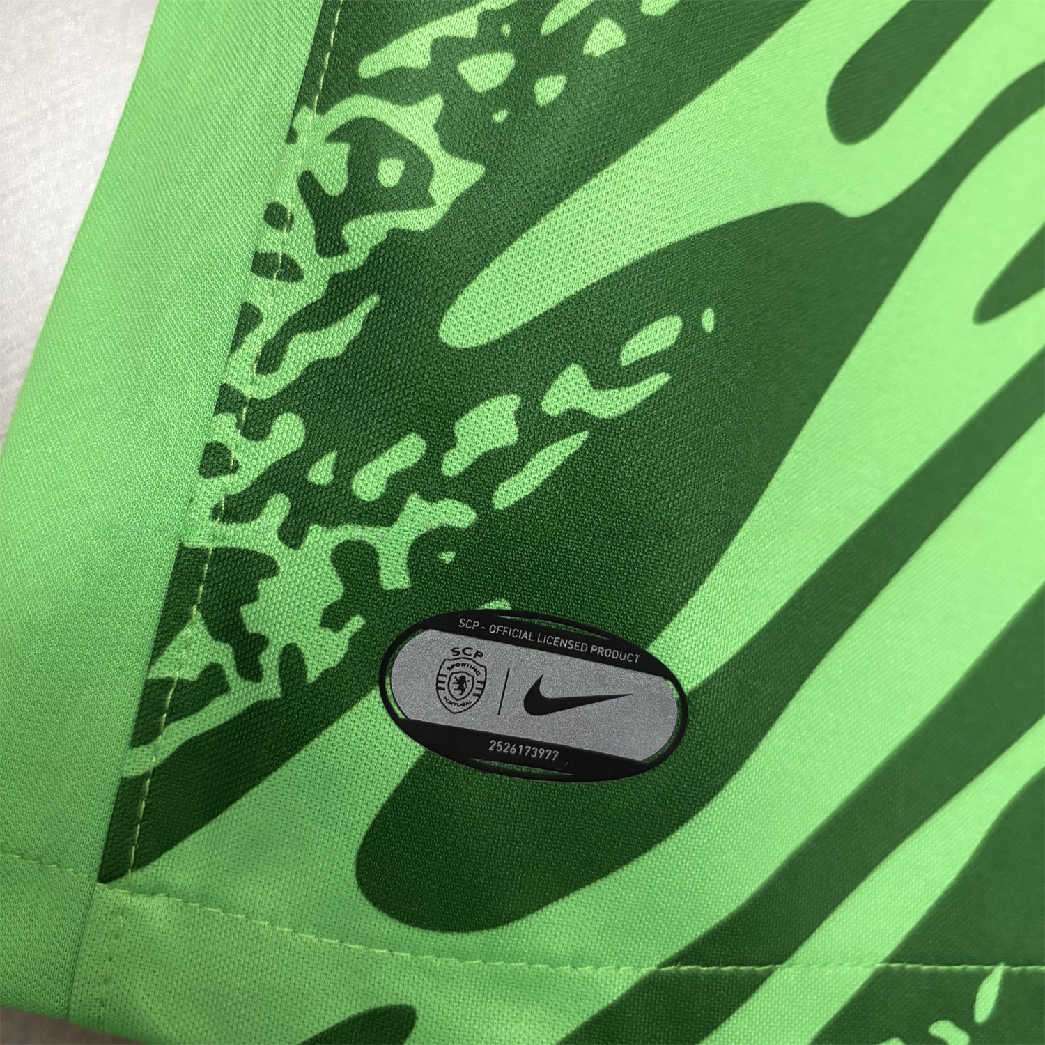 Sporting CP 25-26 Green Goalkeeper Jersey - Fans Version - ReplicasJersey