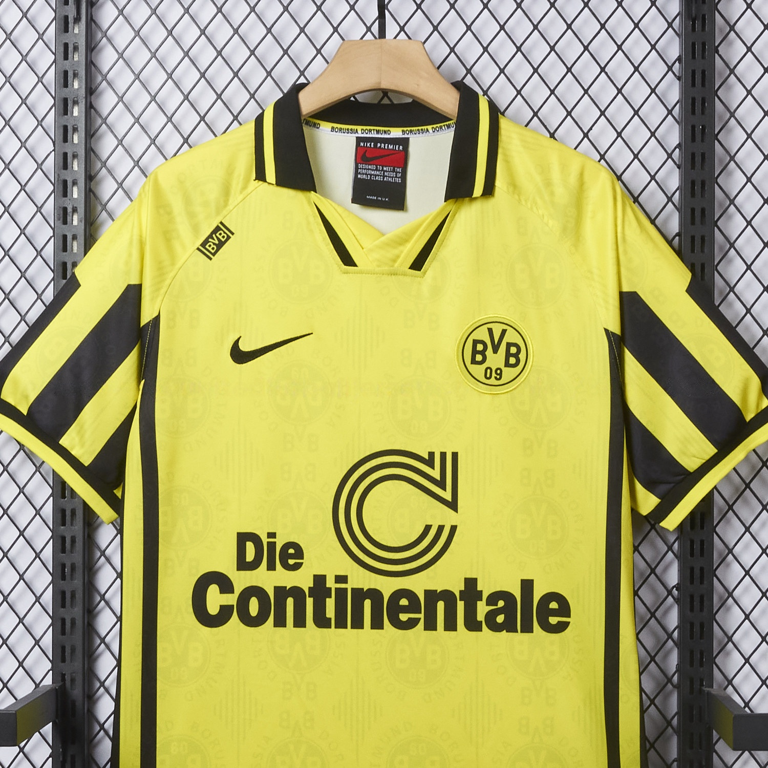 Retro Dortmund 1996-97 Home Jersey - ReplicasJersey