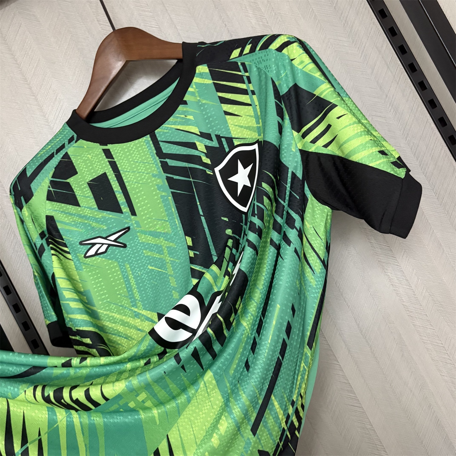 Botafogo 25-26 Green And Black Training Jersey - Fans Version - ReplicasJersey