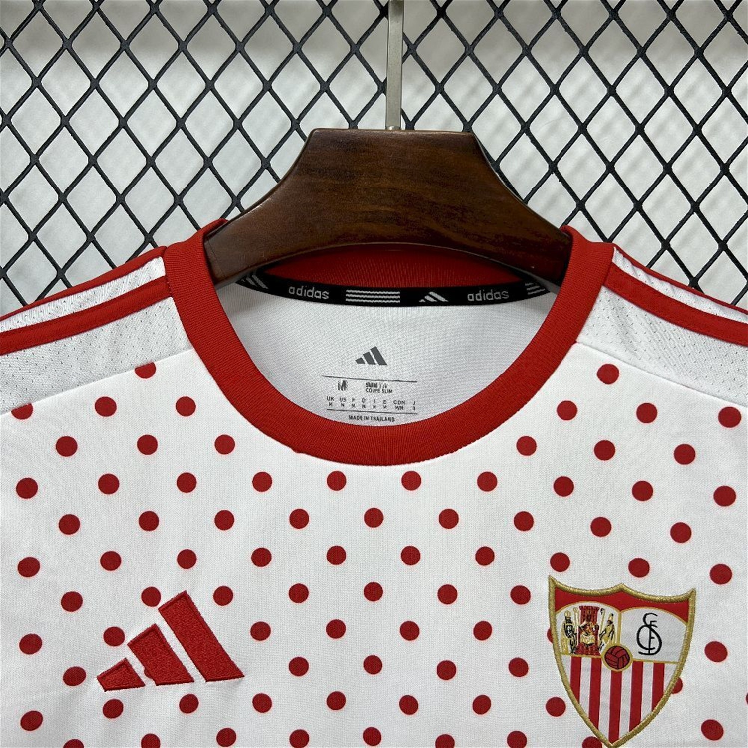 Sevilla 25-26 Red Points White Training Jersey - Fans Version - ReplicasJersey