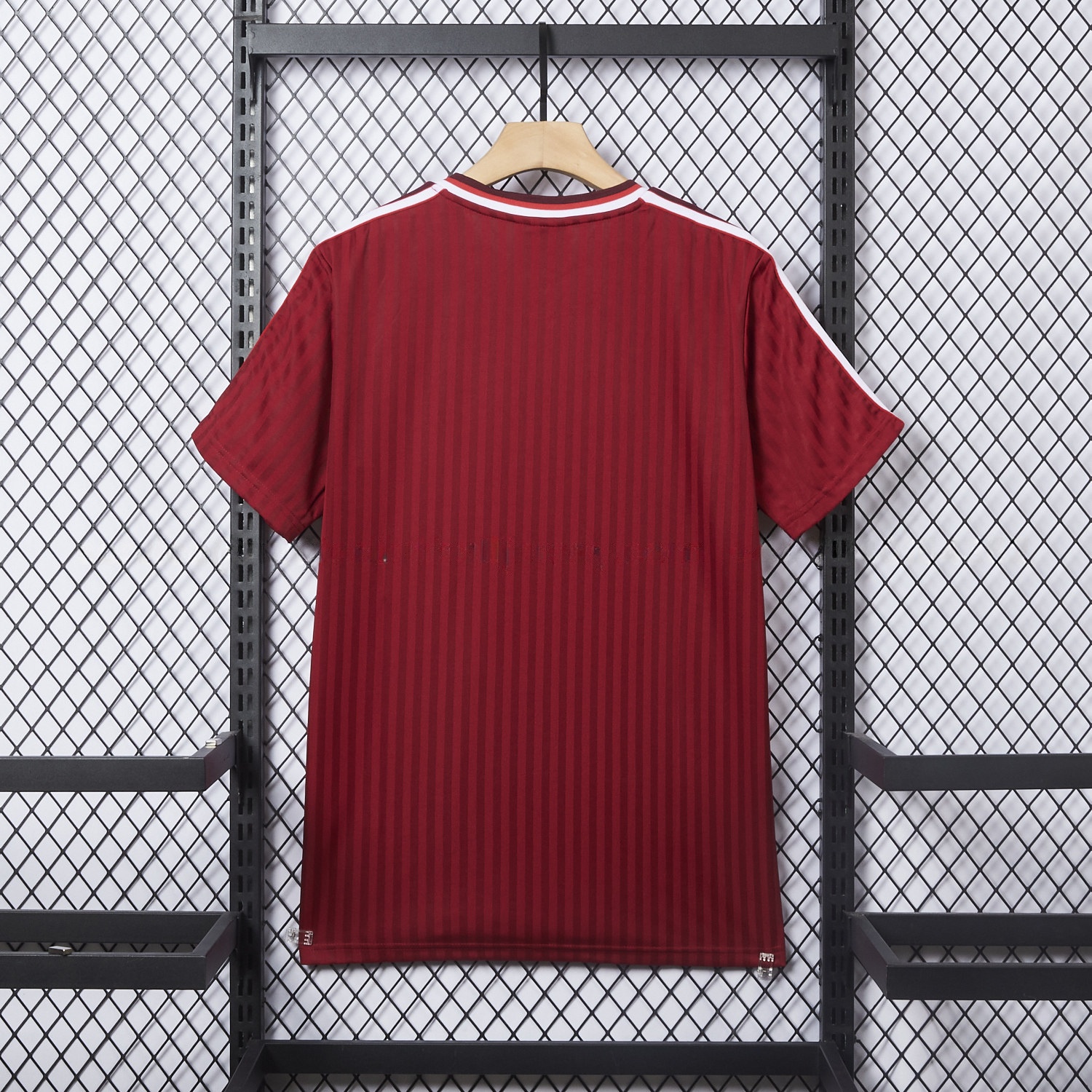Bayern Munich 25-26 Trefoil Wine Red Travel Jersey - Fans Version - ReplicasJersey
