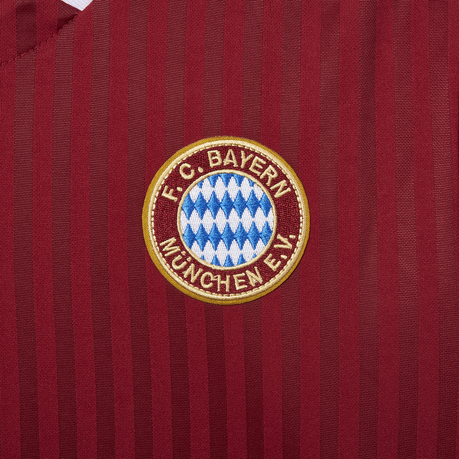 Bayern Munich 25-26 Trefoil Wine Red Travel Jersey - Fans Version - ReplicasJersey
