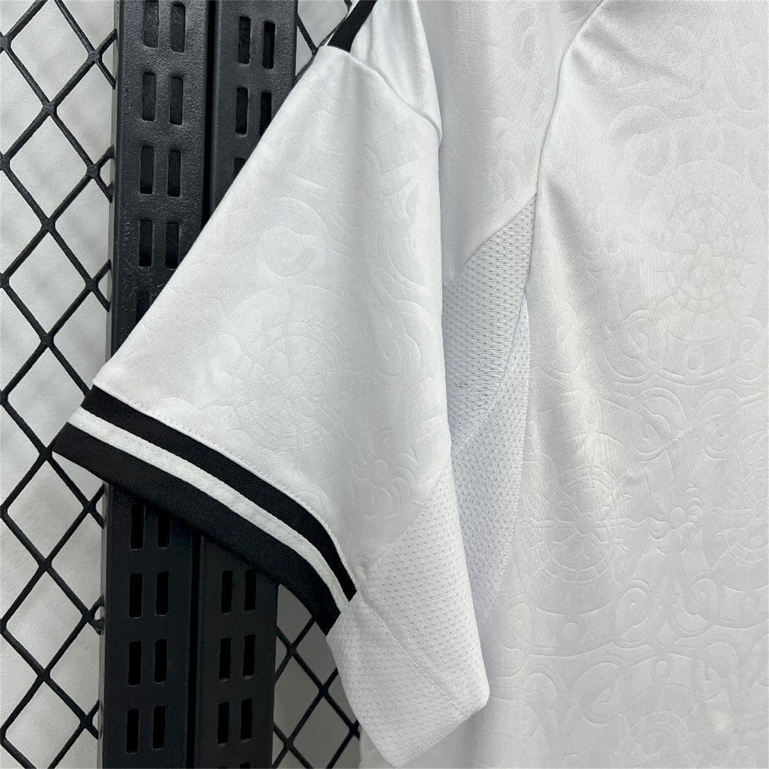 Fulham 25-26 Home White Jersey - Fans Version - ReplicasJersey