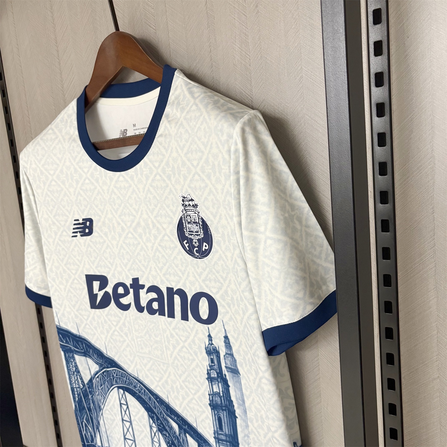 Porto 25-26 Ponte Maria Pia And Clérigos Church Jersey - Fans Version - ReplicasJersey