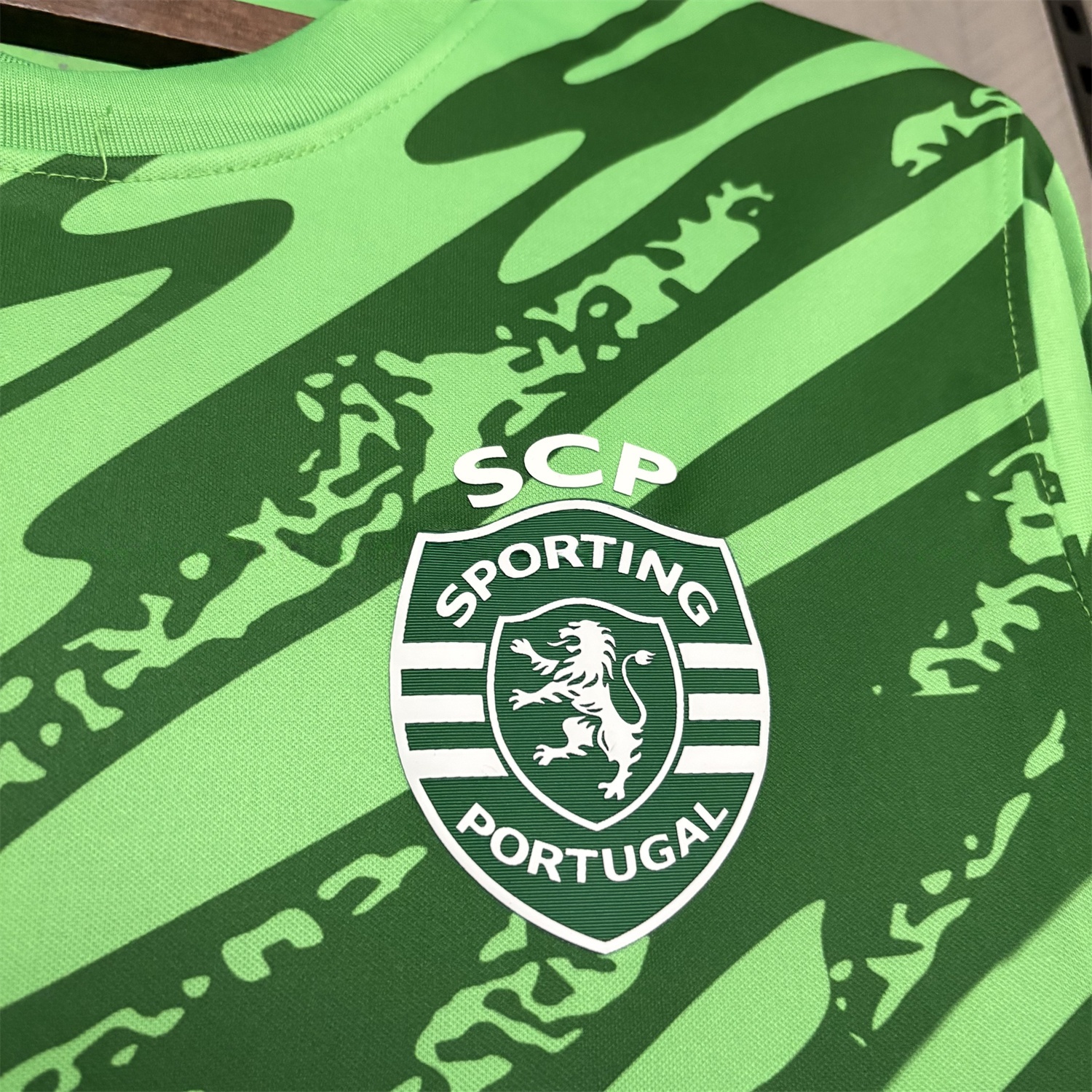 Sporting CP 25-26 Green Goalkeeper Jersey - Fans Version - ReplicasJersey