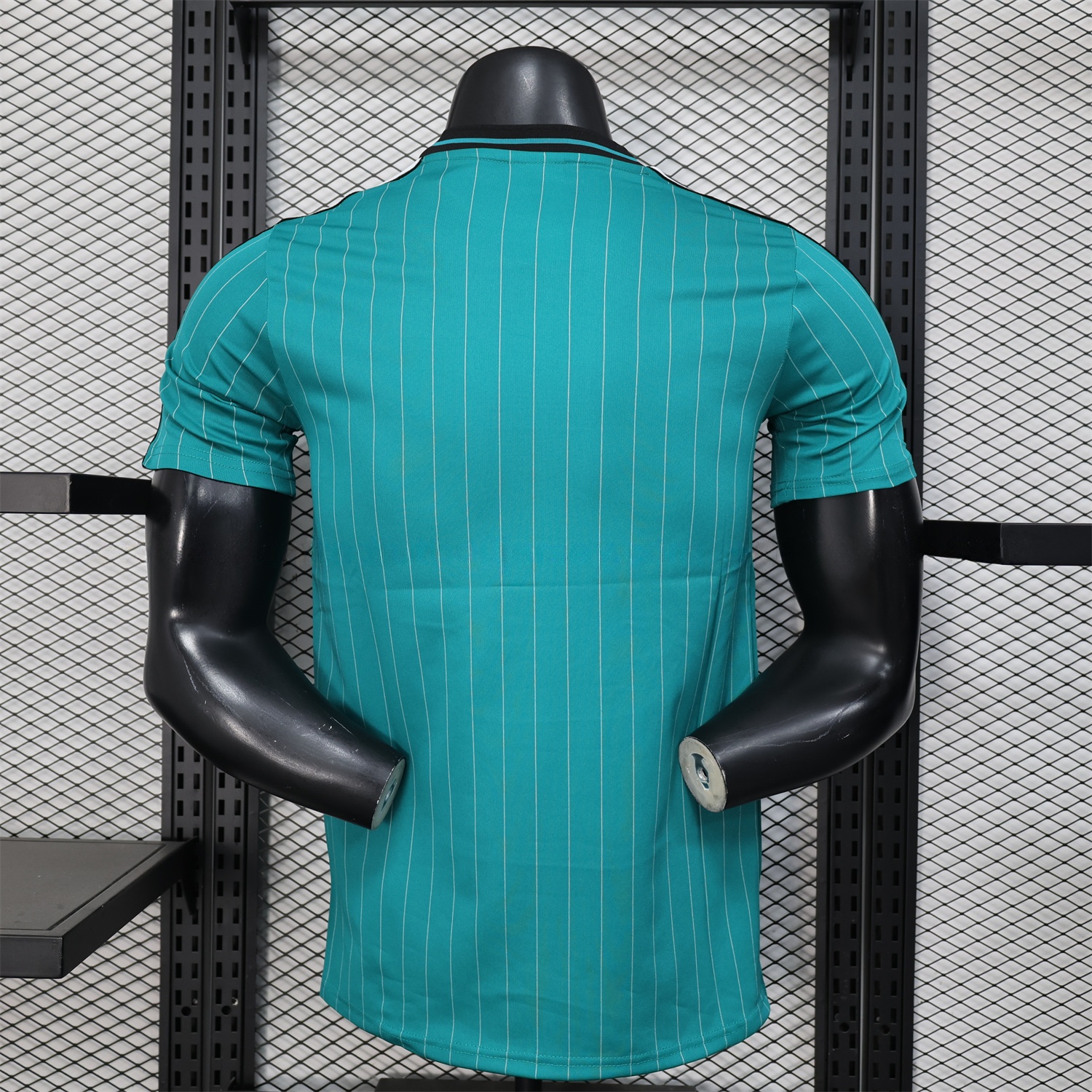 Liver.pool 25-26 Icon Range Travel Special Edition Cyan Jersey - Player Version - ReplicasJersey