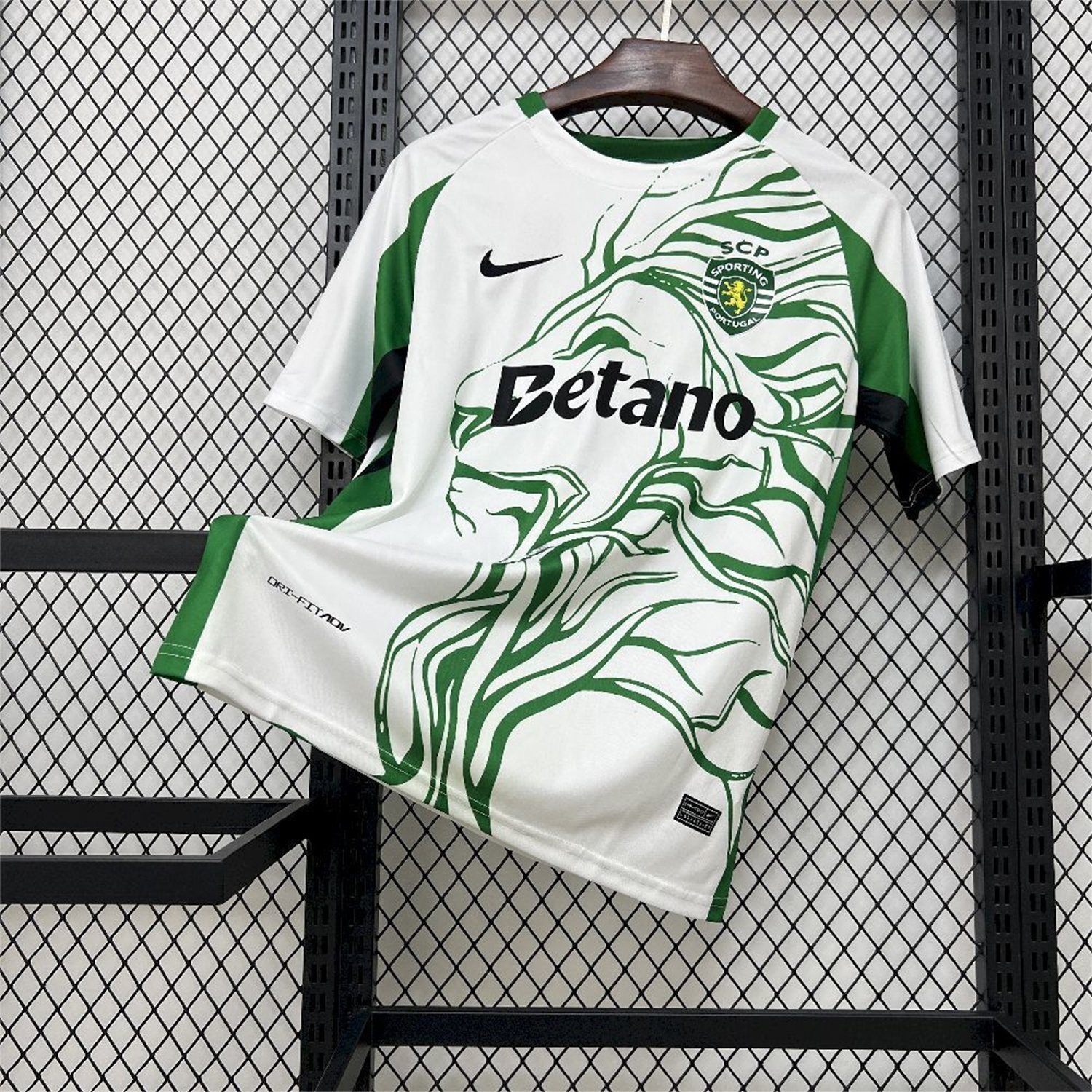 Sporting CP 25-26 Green Lion Special White Jersey - Fans Version - ReplicasJersey