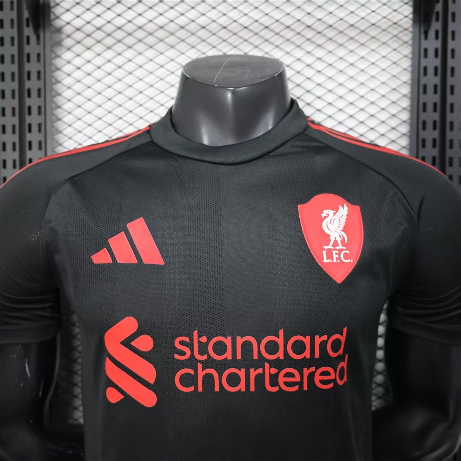 Liver.pool 25-26 Black Special Whit Red Sponsor Jersey - Player Version - ReplicasJersey
