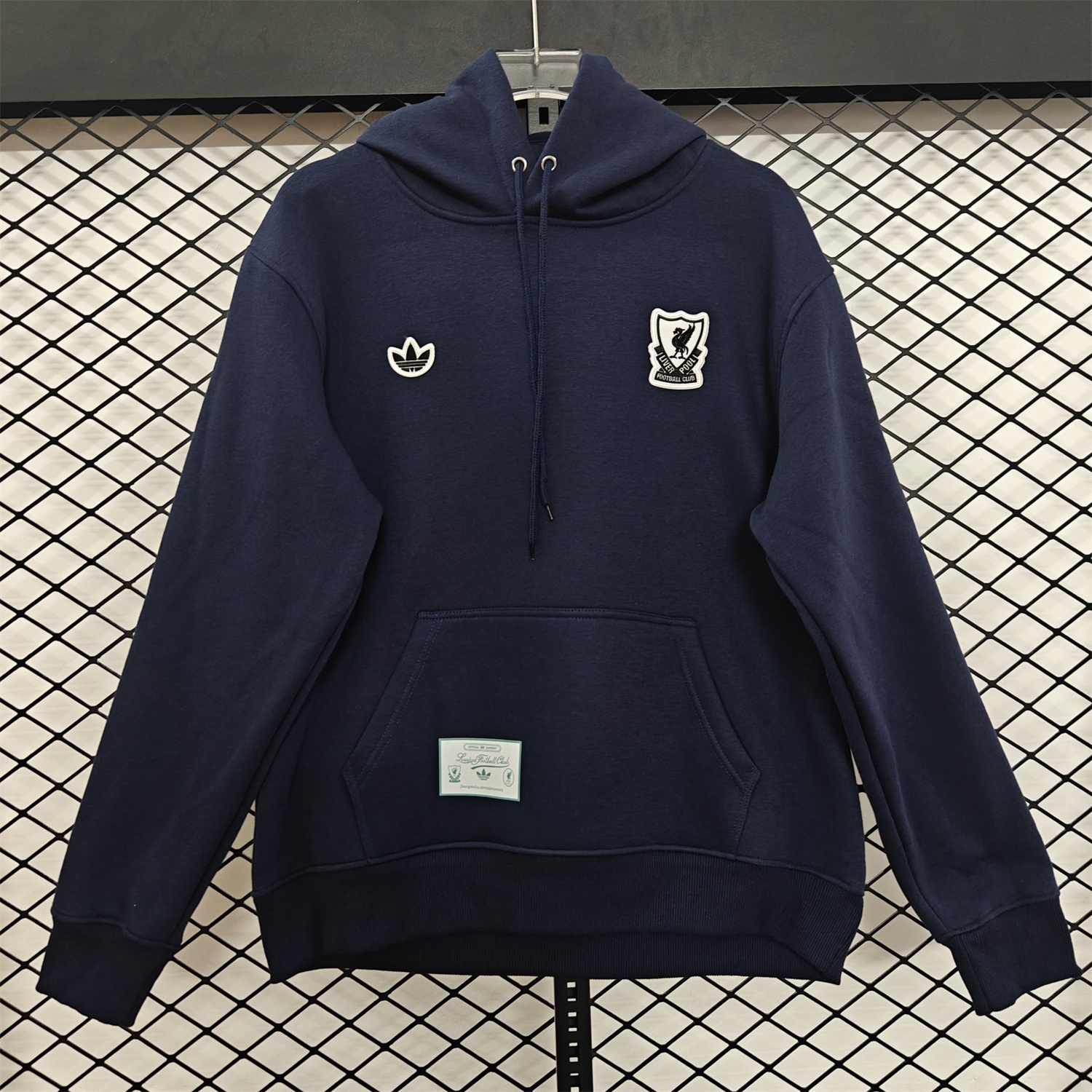 Liver.pool 25-26 Originals Terrace Icon White Team Logo Unisex Pullover Hoodie - ReplicasJersey