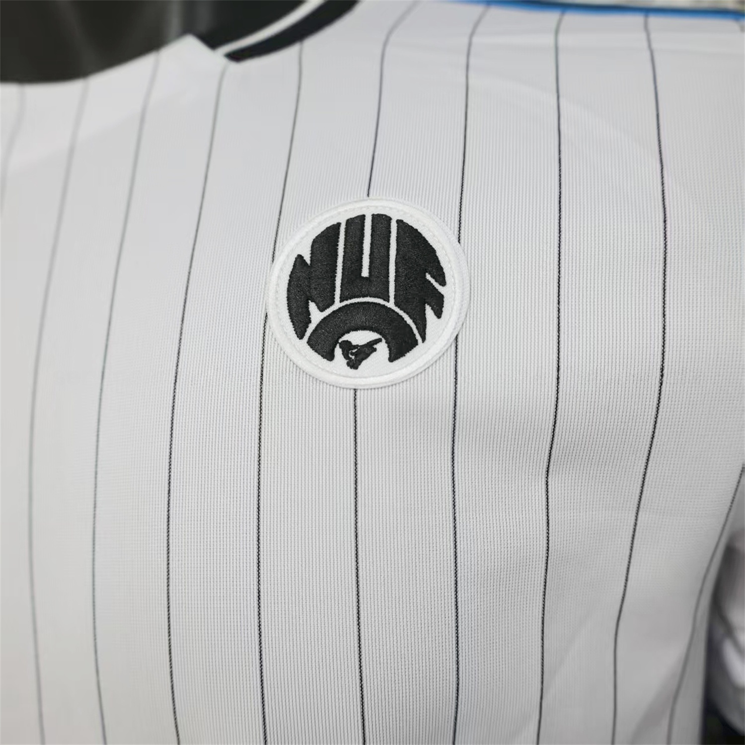 Newcastle United 25-26 Icon Range Travel Special Edition White Jersey - Player Version - ReplicasJersey