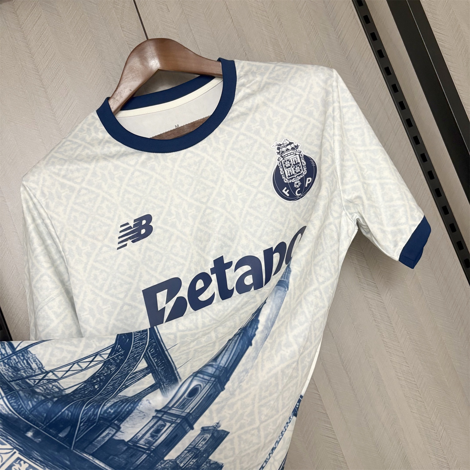 Porto 25-26 Ponte Maria Pia And Clérigos Church Jersey - Fans Version - ReplicasJersey