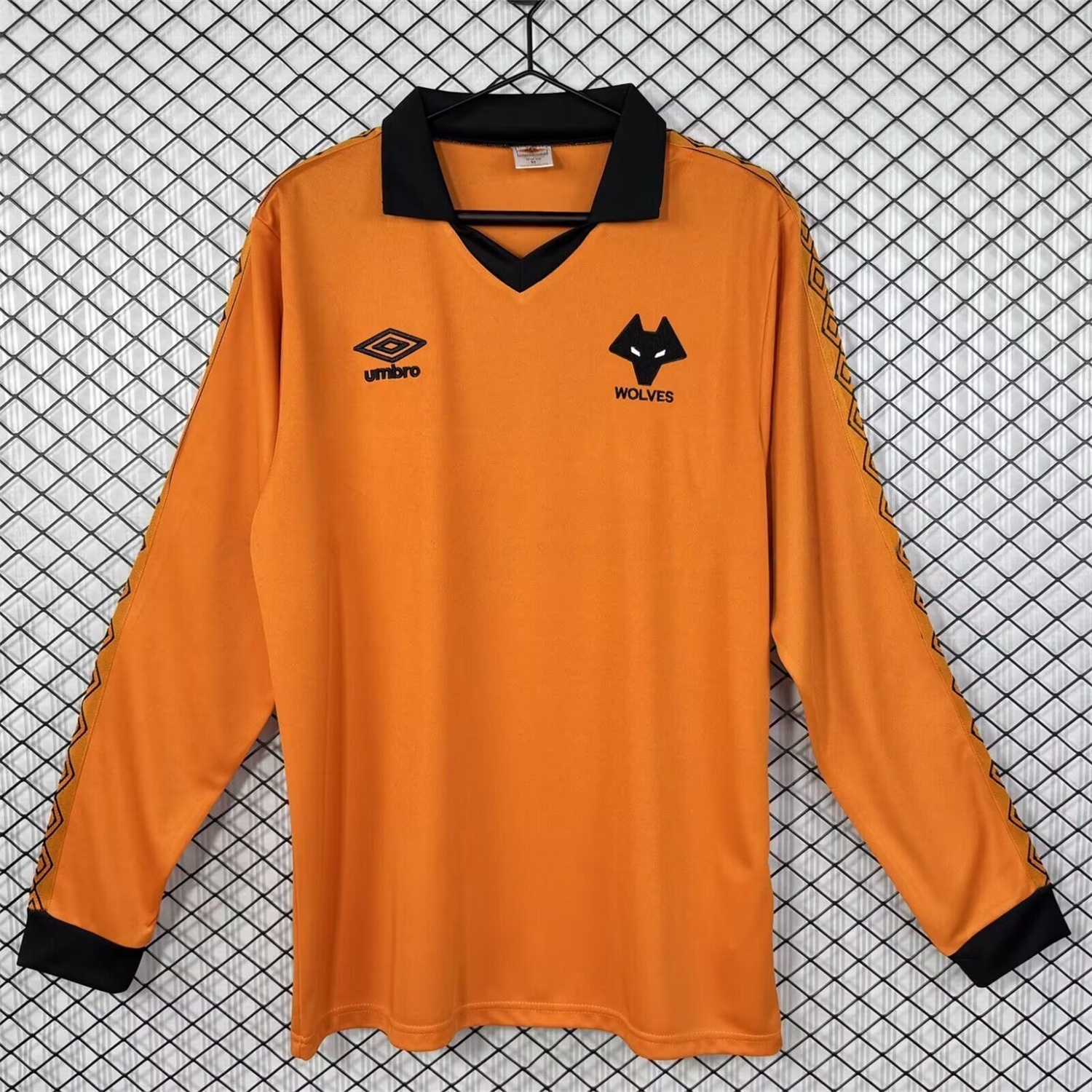 Retro Wolverhampton Wanderers Wolves 1979-82 Home Long Sleeves Jersey - Fans Version - ReplicasJersey