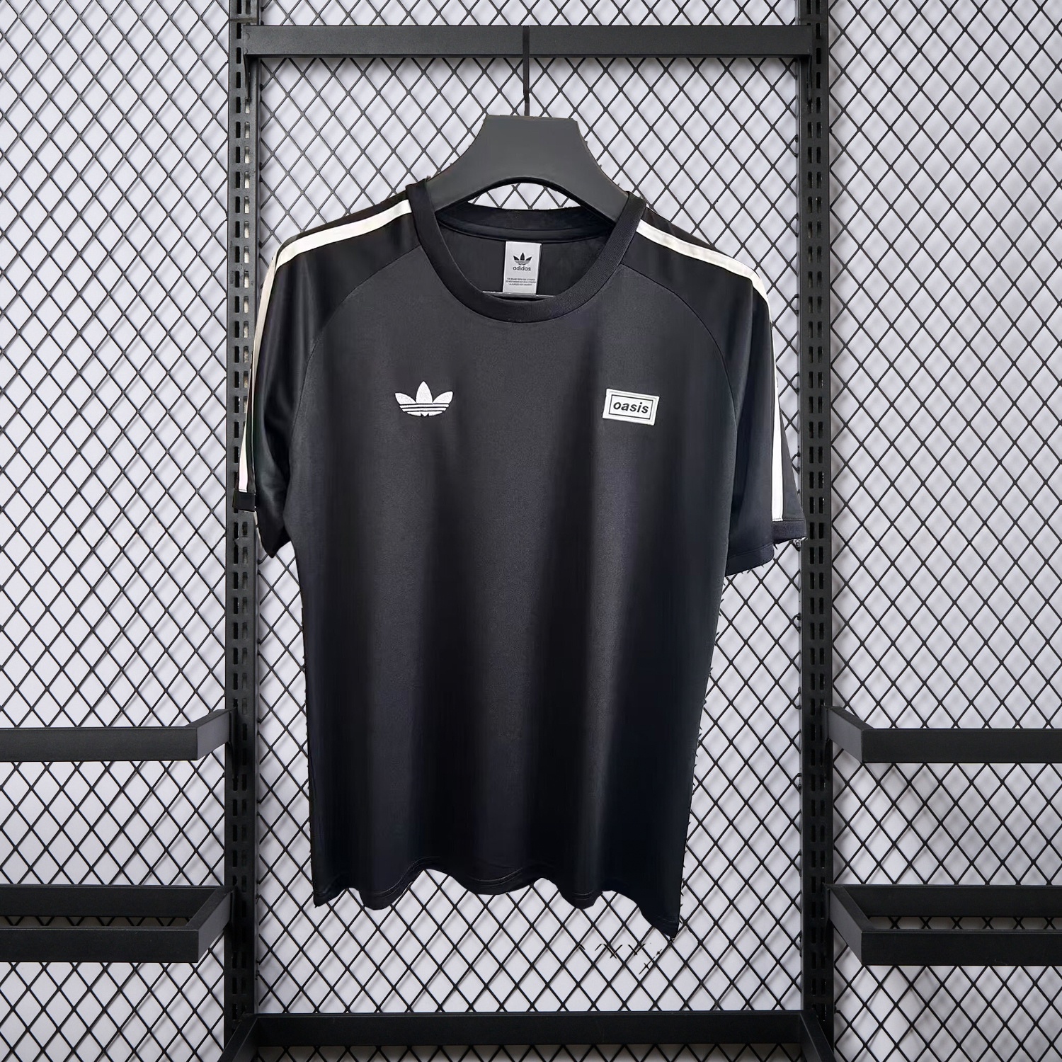 Adidas 25-26 Oasis Originals Tour Black Jersey - Fans Version - ReplicasJersey