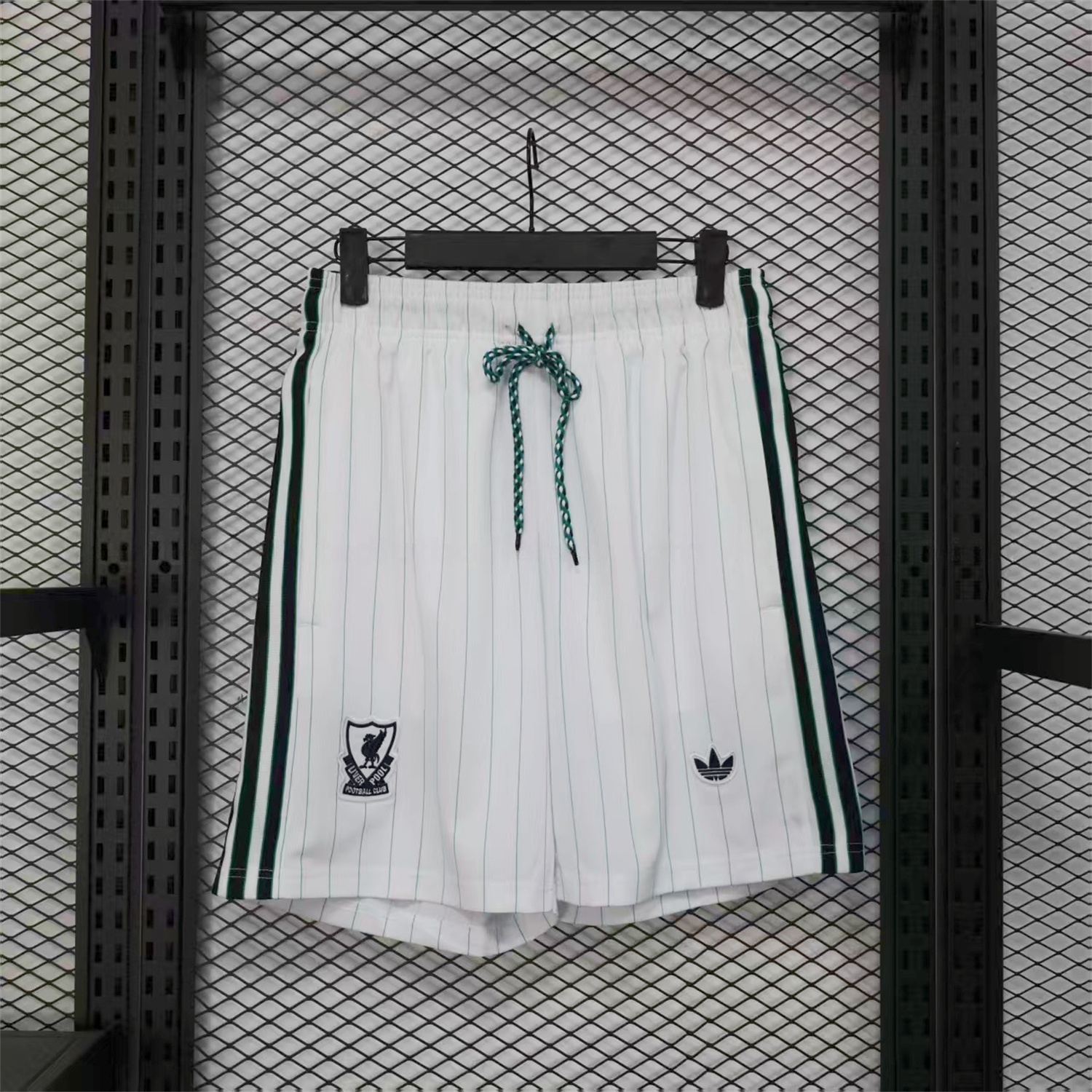 Liver.pool 25-26 Trefoil White Travel Shorts - Player Version - ReplicasJersey