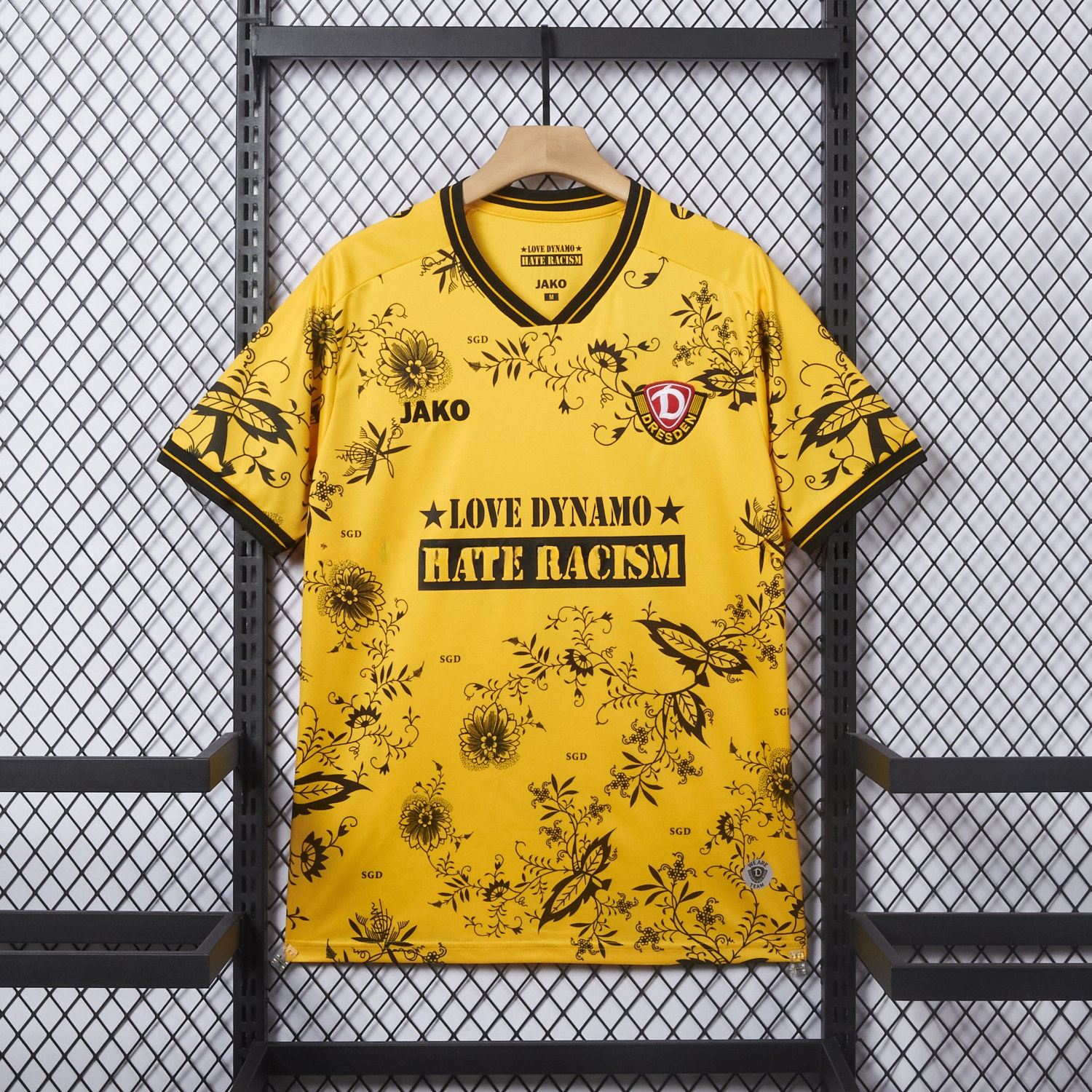 Dynamo Dresden 25-26 HATE RACISM Special Jersey - Fans Version - ReplicasJersey